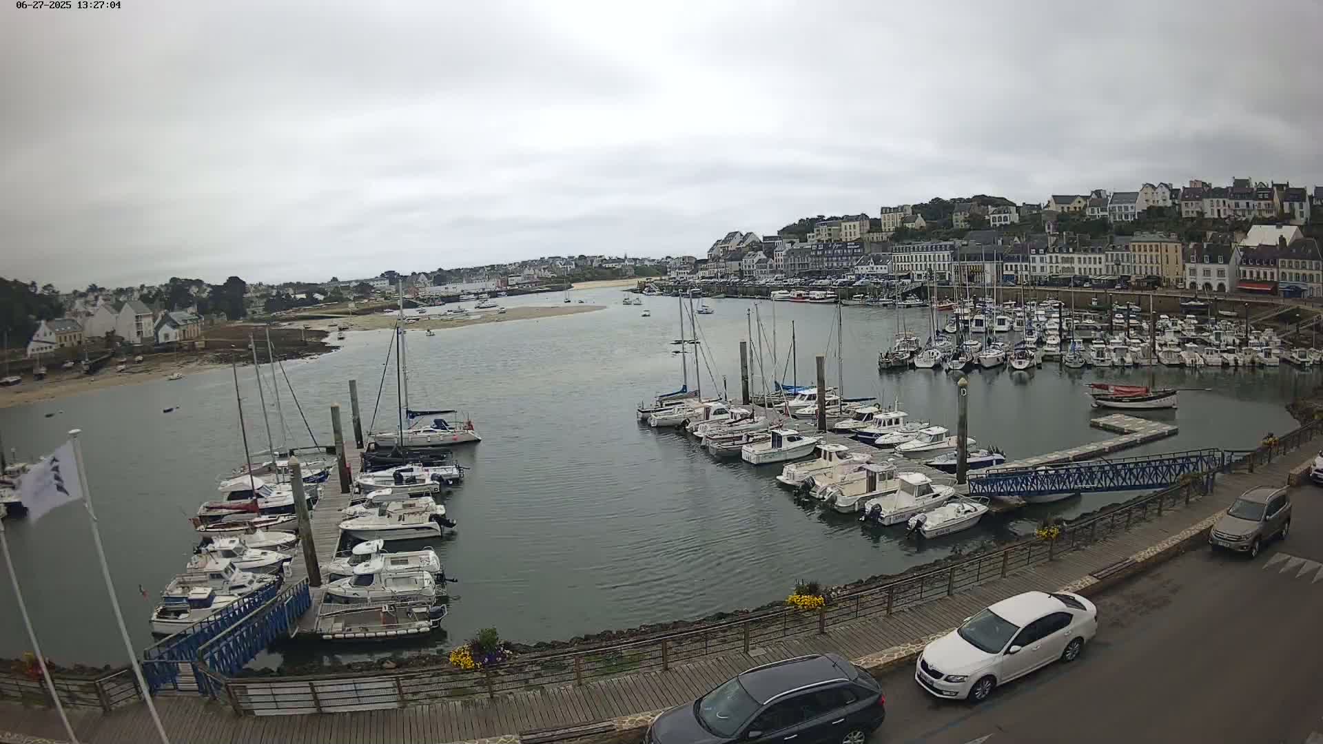 Audierne  Port - Marine  & City View Live Cam - Quimper, Finistere, Bretagne, France
