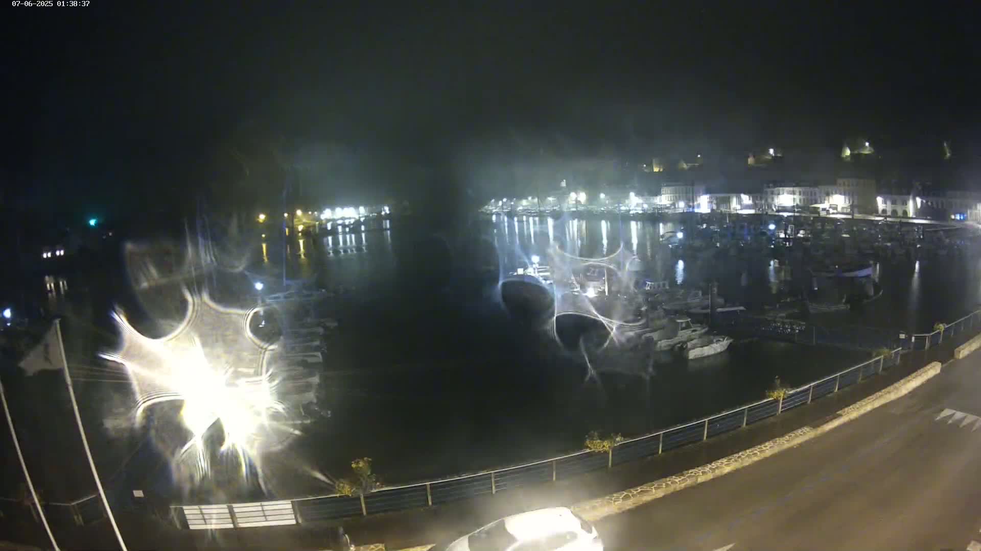Audierne  Port - Marine  & City View Live Cam - Quimper, Finistere, Bretagne, France