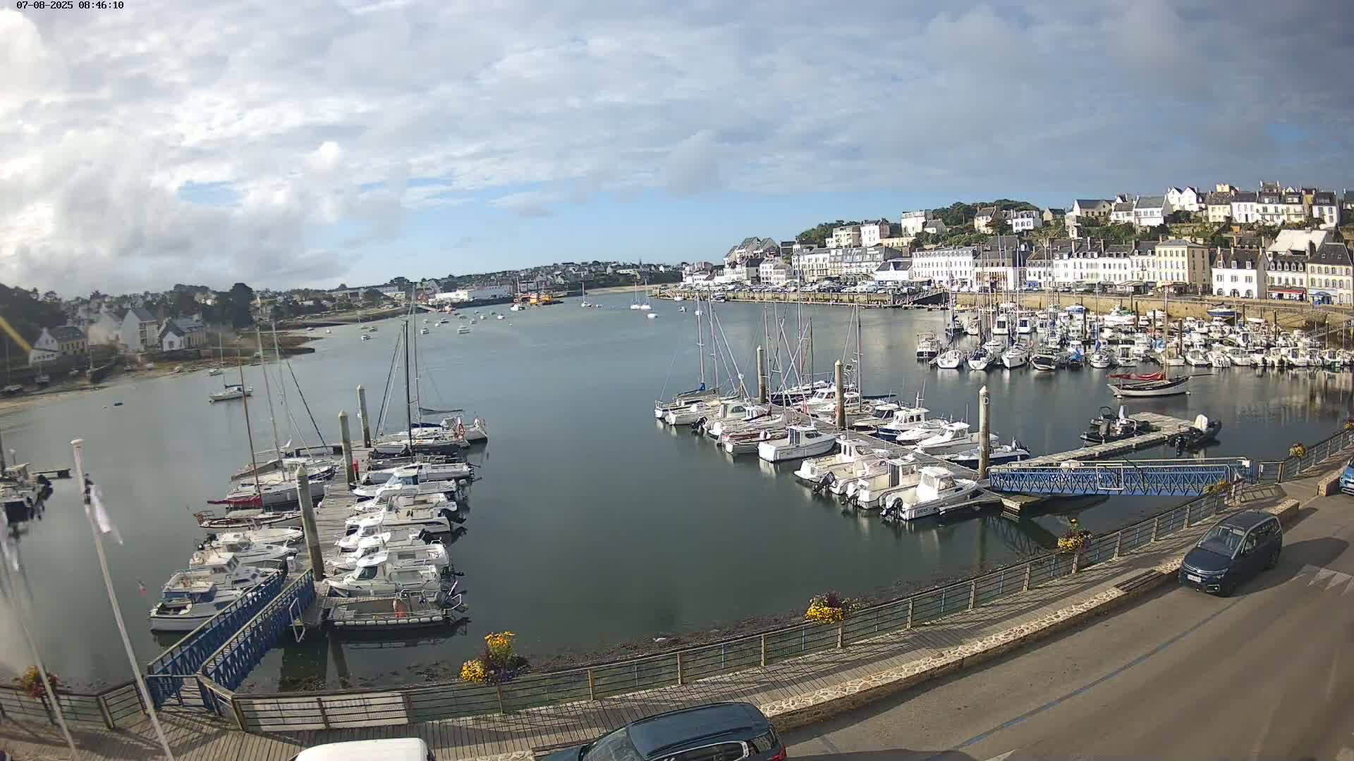 Audierne  Port - Marine  & City View Live Cam - Quimper, Finistere, Bretagne, France