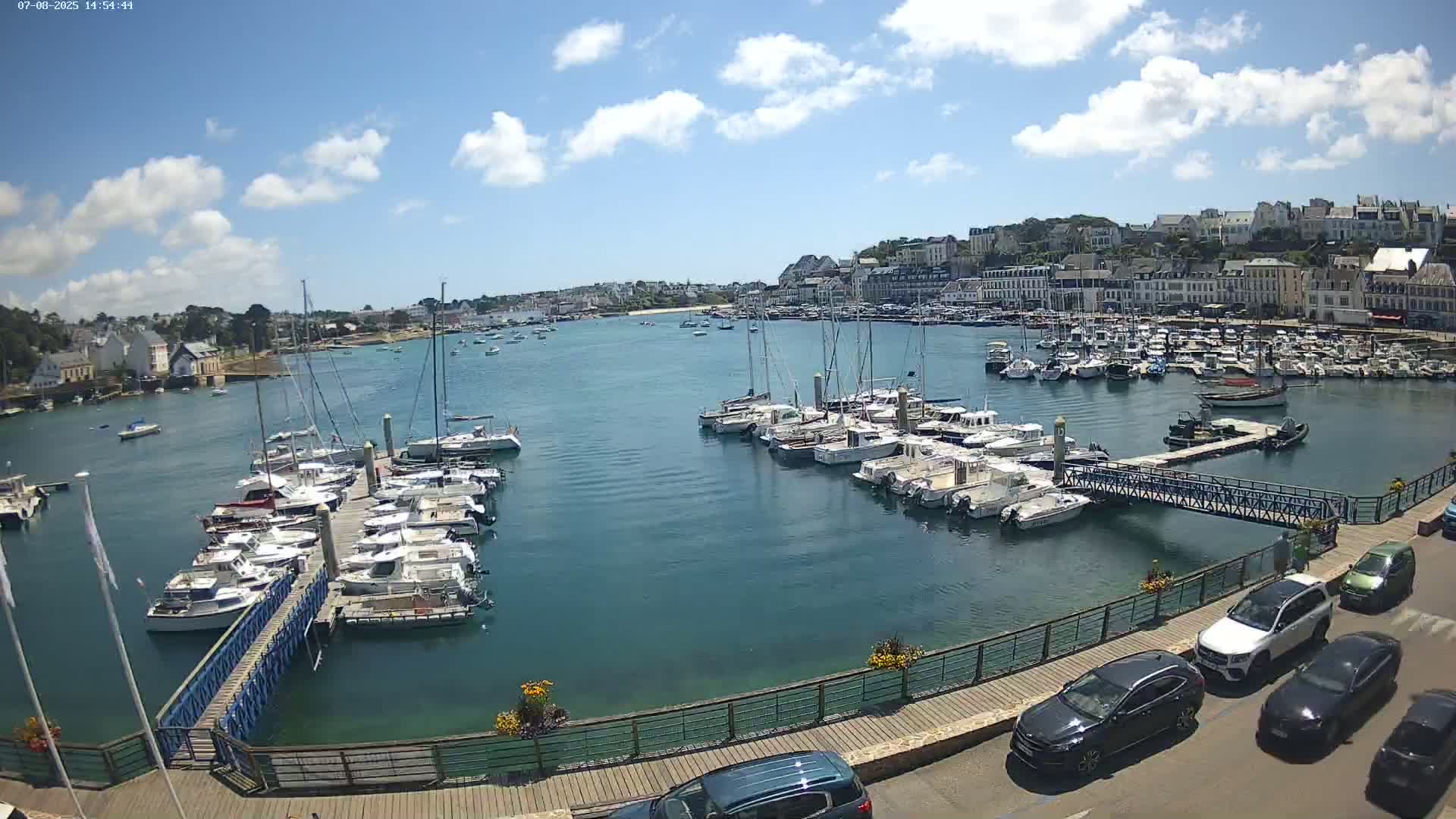 Audierne  Port - Marine  & City View Live Cam - Quimper, Finistere, Bretagne, France