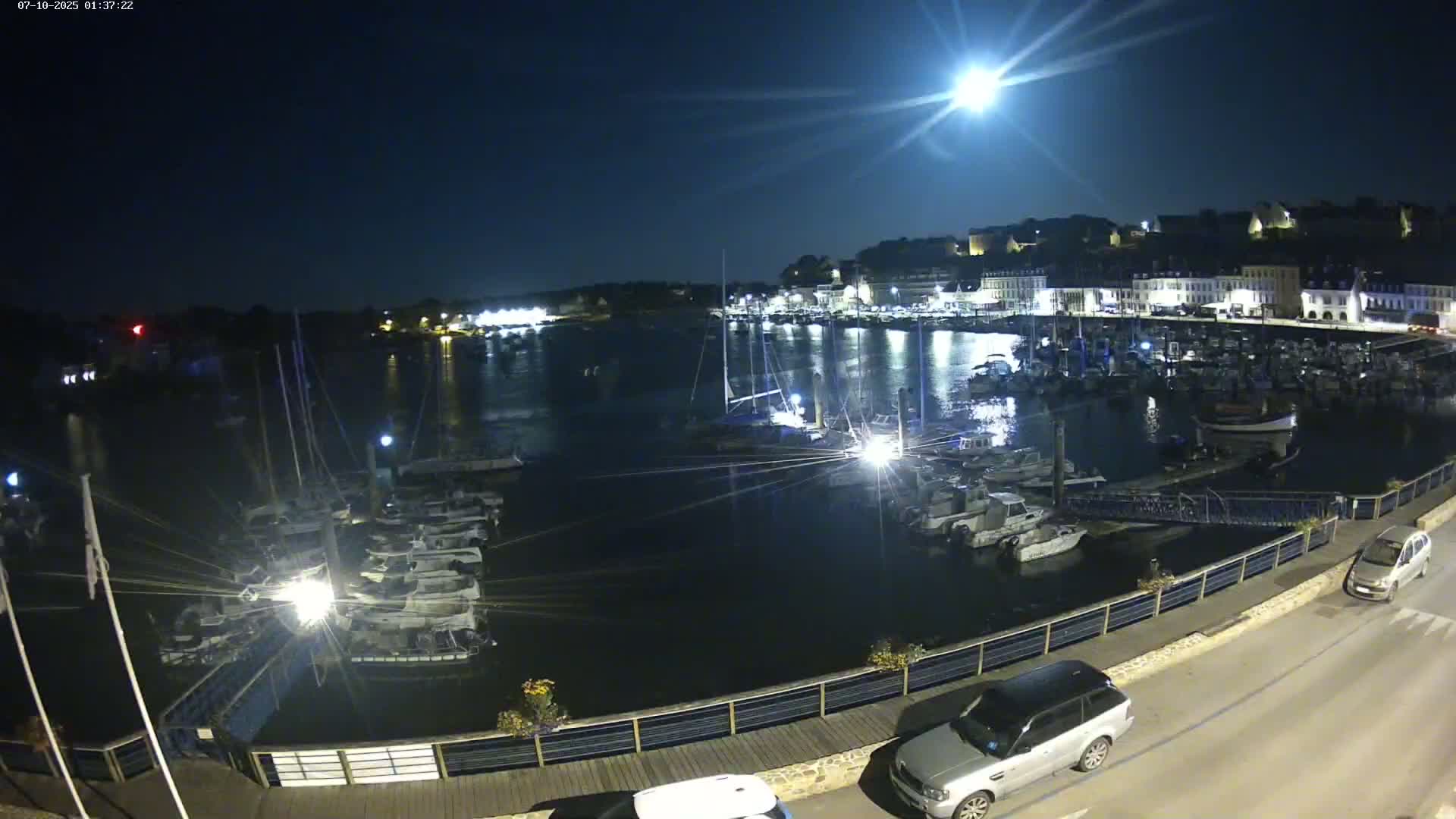 Audierne  Port - Marine  & City View Live Cam - Quimper, Finistere, Bretagne, France