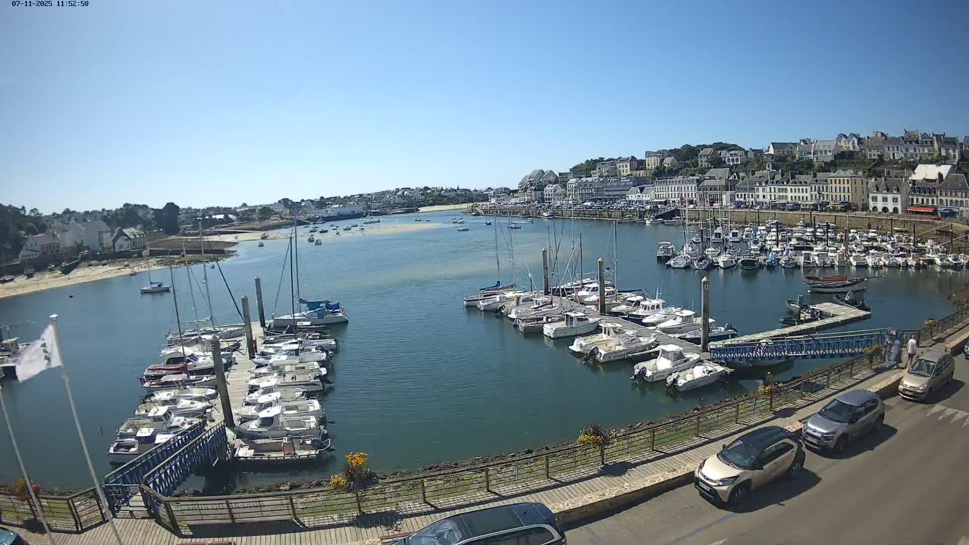Audierne  Port - Marine  & City View Live Cam - Quimper, Finistere, Bretagne, France