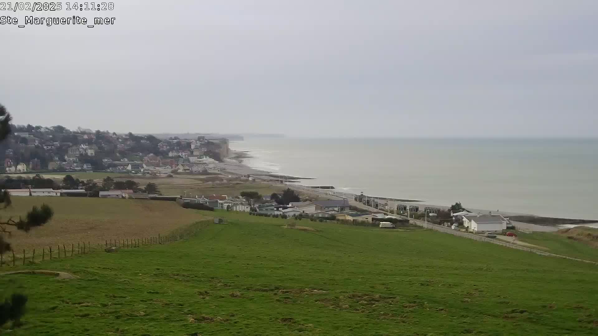 Sainte-Marguerite-sur-Mer City & Coast Skyline Live Cam - Dieppe, Seine-Maritime, Normandie, France 