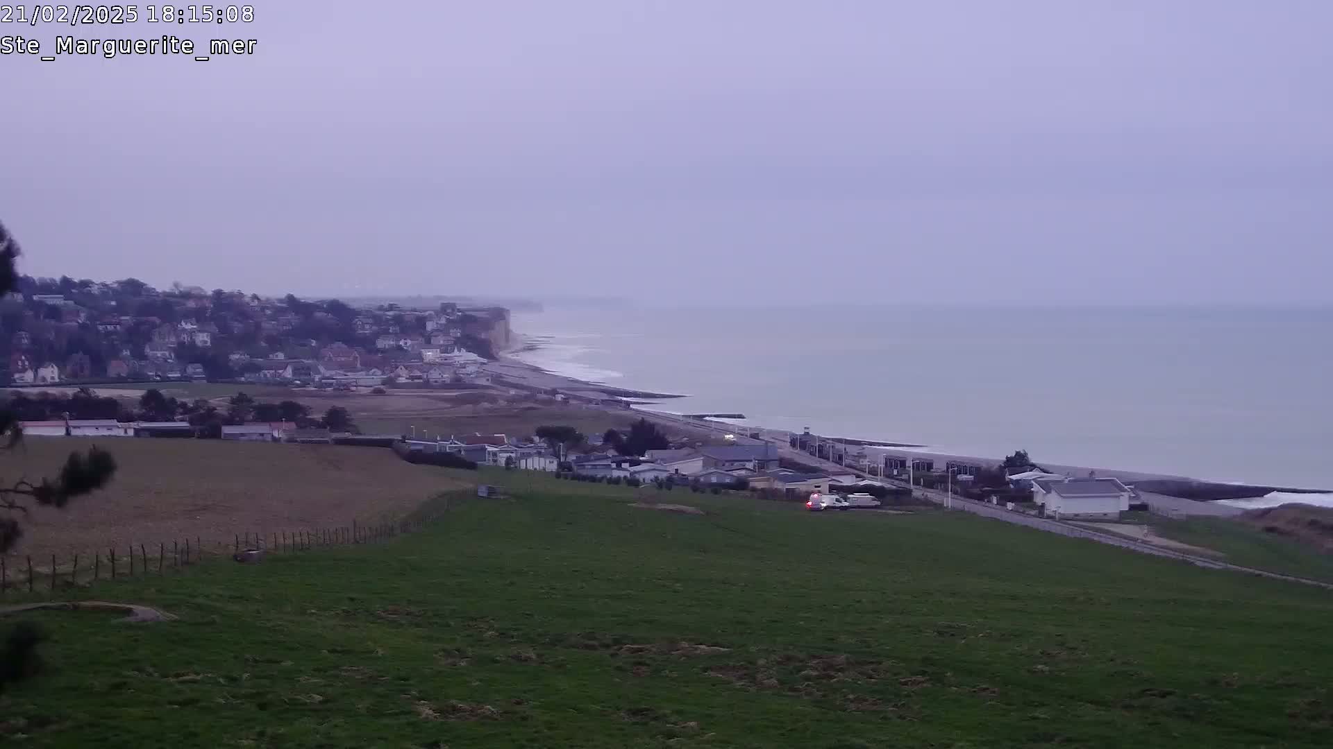 Sainte-Marguerite-sur-Mer City & Coast Skyline Live Cam - Dieppe, Seine-Maritime, Normandie, France 