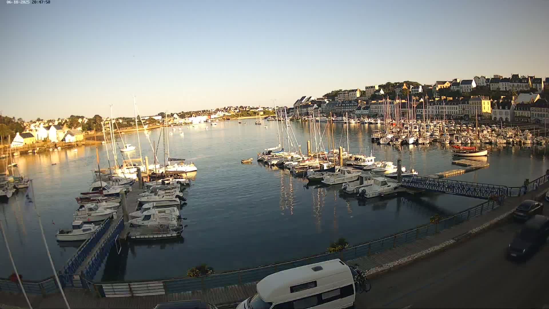 Sainte-Marguerite-sur-Mer City & Coast Skyline Live Cam - Dieppe, Seine-Maritime, Normandie, France 