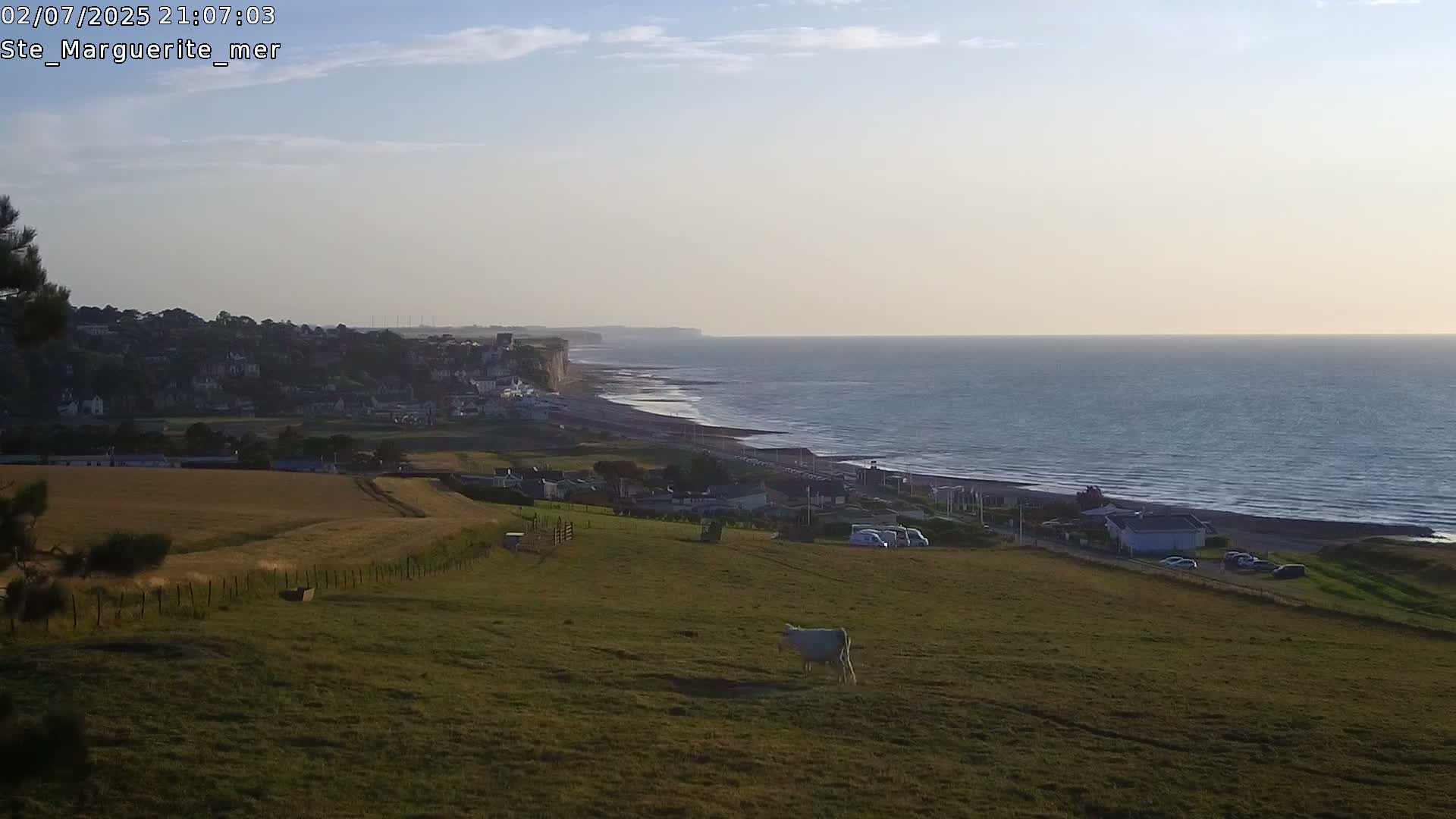 Sainte-Marguerite-sur-Mer City & Coast Skyline Live Cam - Dieppe, Seine-Maritime, Normandie, France 