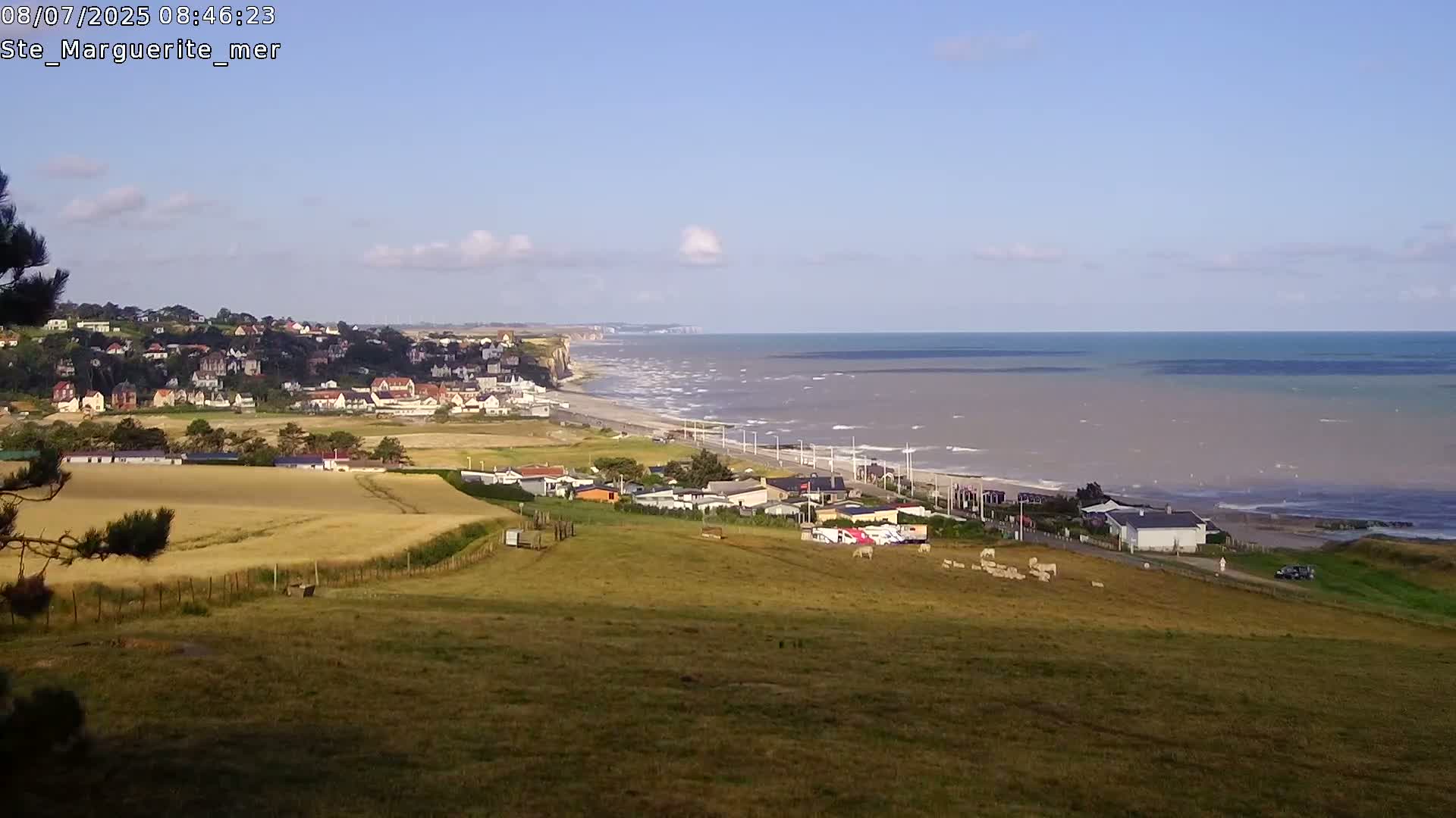 Sainte-Marguerite-sur-Mer City & Coast Skyline Live Cam - Dieppe, Seine-Maritime, Normandie, France 
