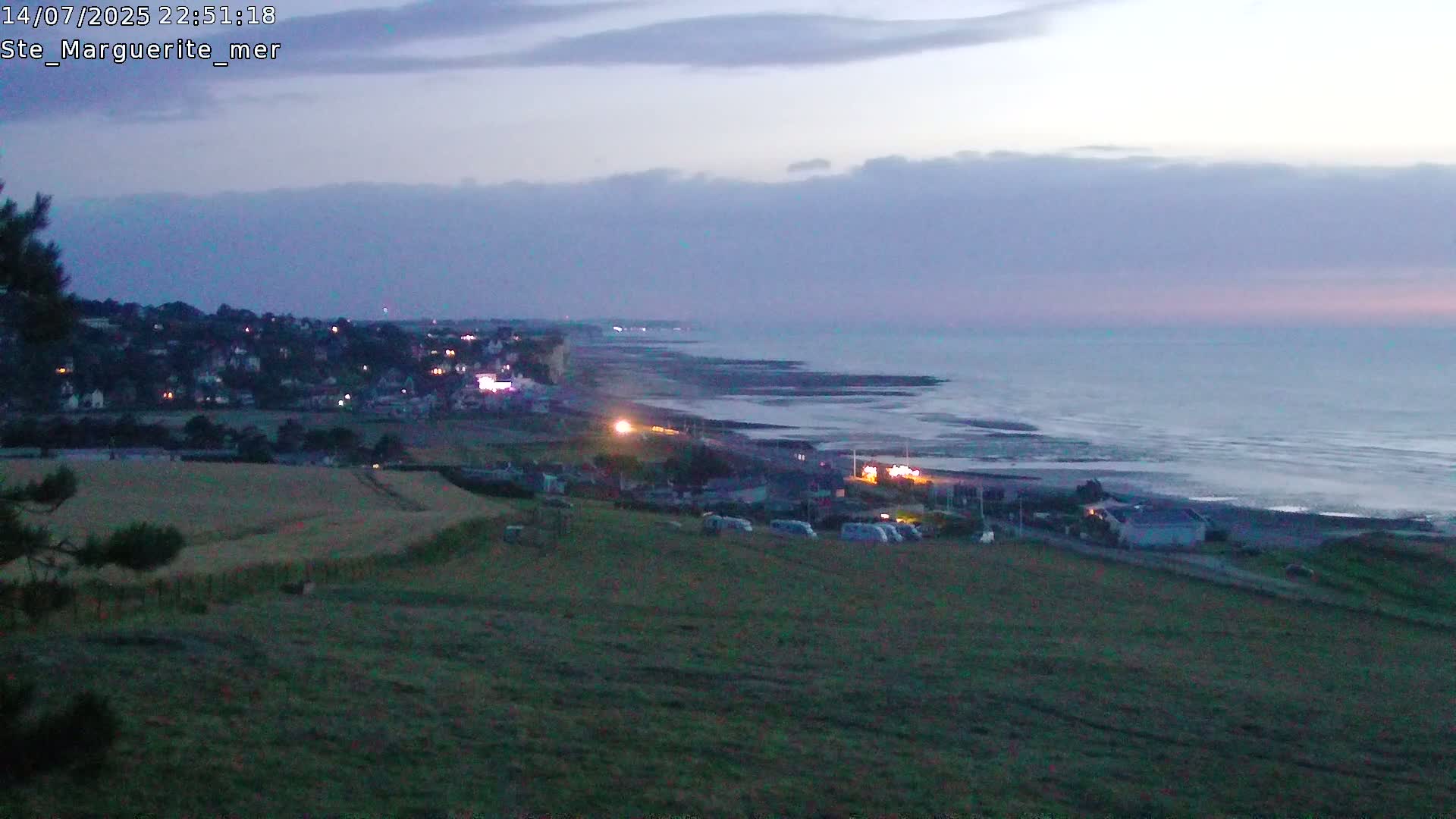 Sainte-Marguerite-sur-Mer City & Coast Skyline Live Cam - Dieppe, Seine-Maritime, Normandie, France 