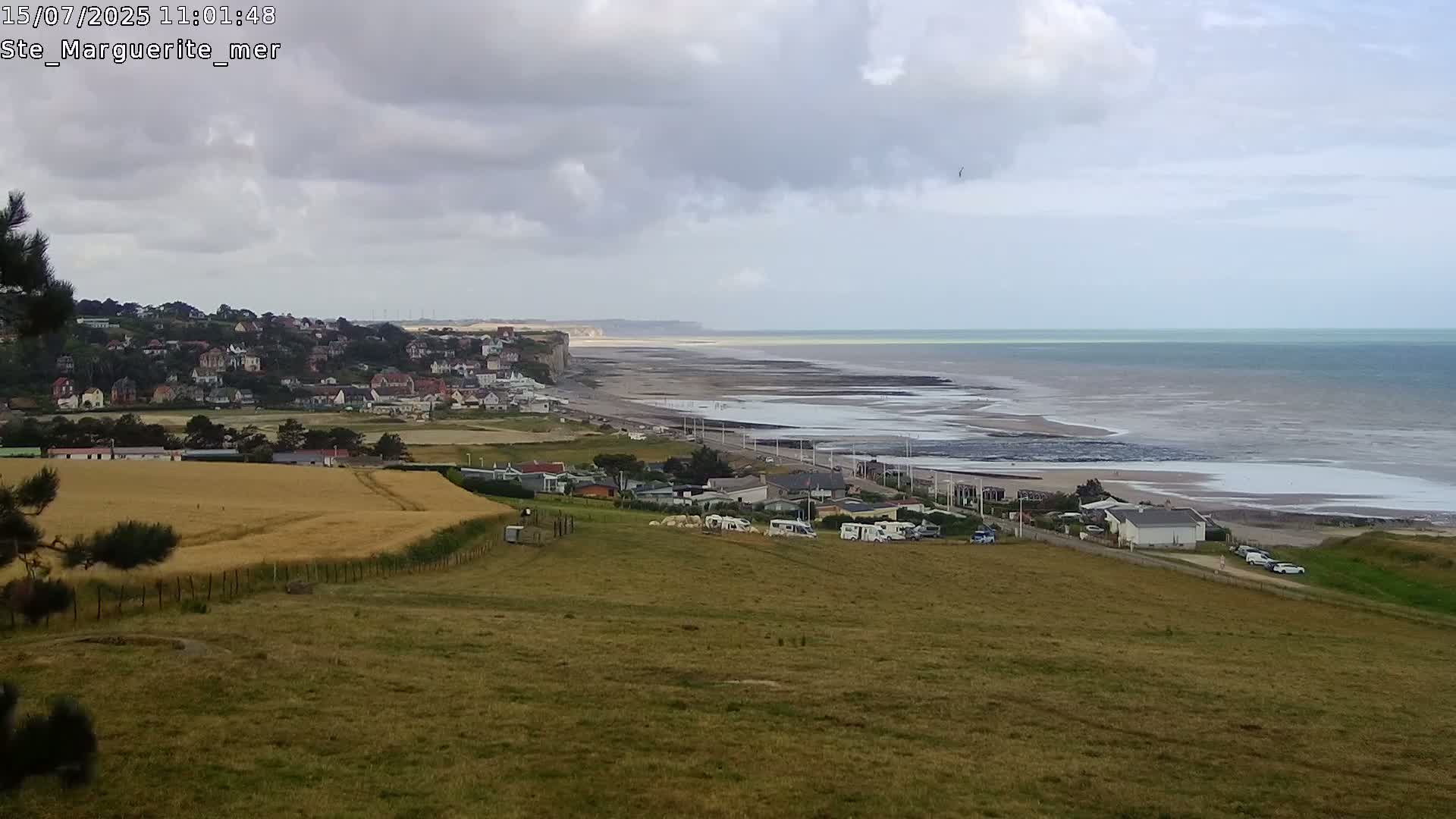 Sainte-Marguerite-sur-Mer City & Coast Skyline Live Cam - Dieppe, Seine-Maritime, Normandie, France 