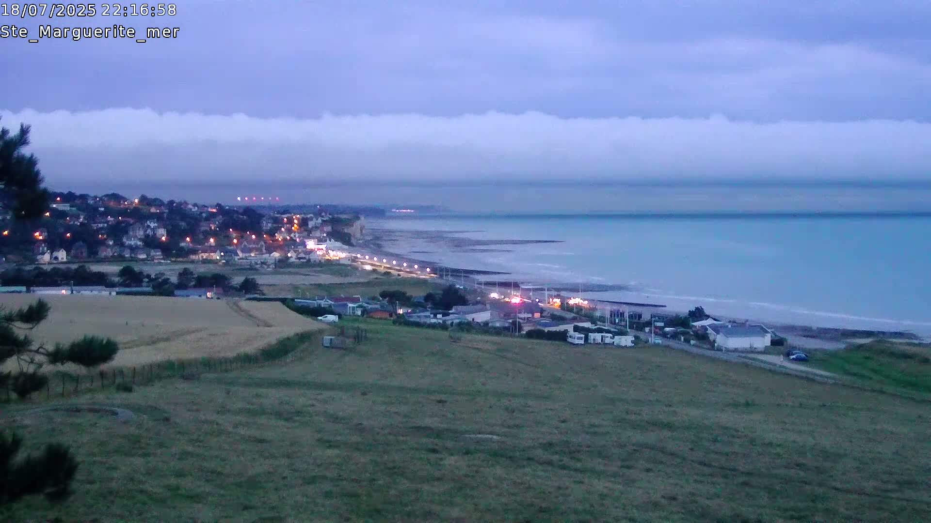 Sainte-Marguerite-sur-Mer City & Coast Skyline Live Cam - Dieppe, Seine-Maritime, Normandie, France 