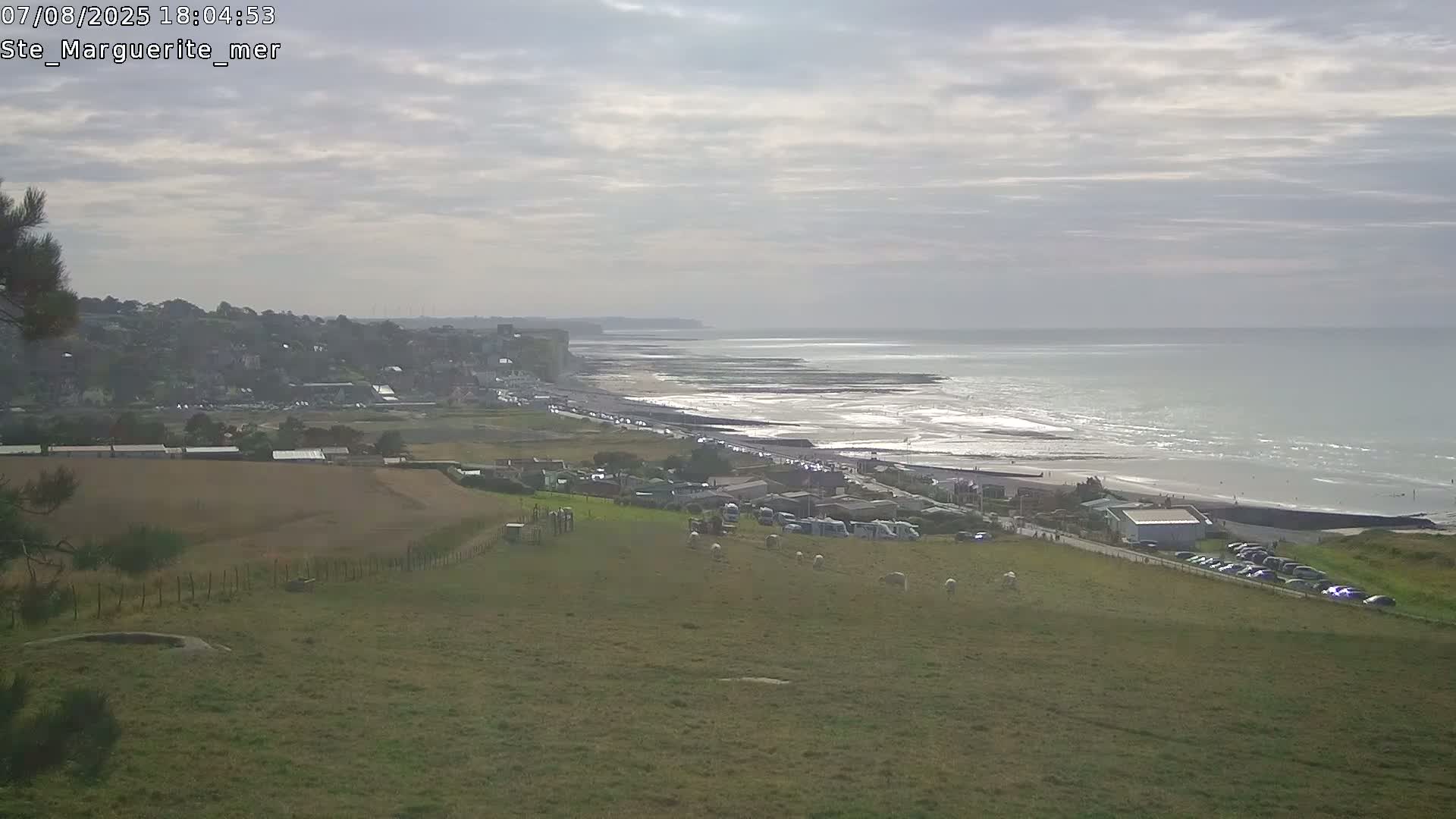 Sainte-Marguerite-sur-Mer City & Coast Skyline Live Cam - Dieppe, Seine-Maritime, Normandie, France 
