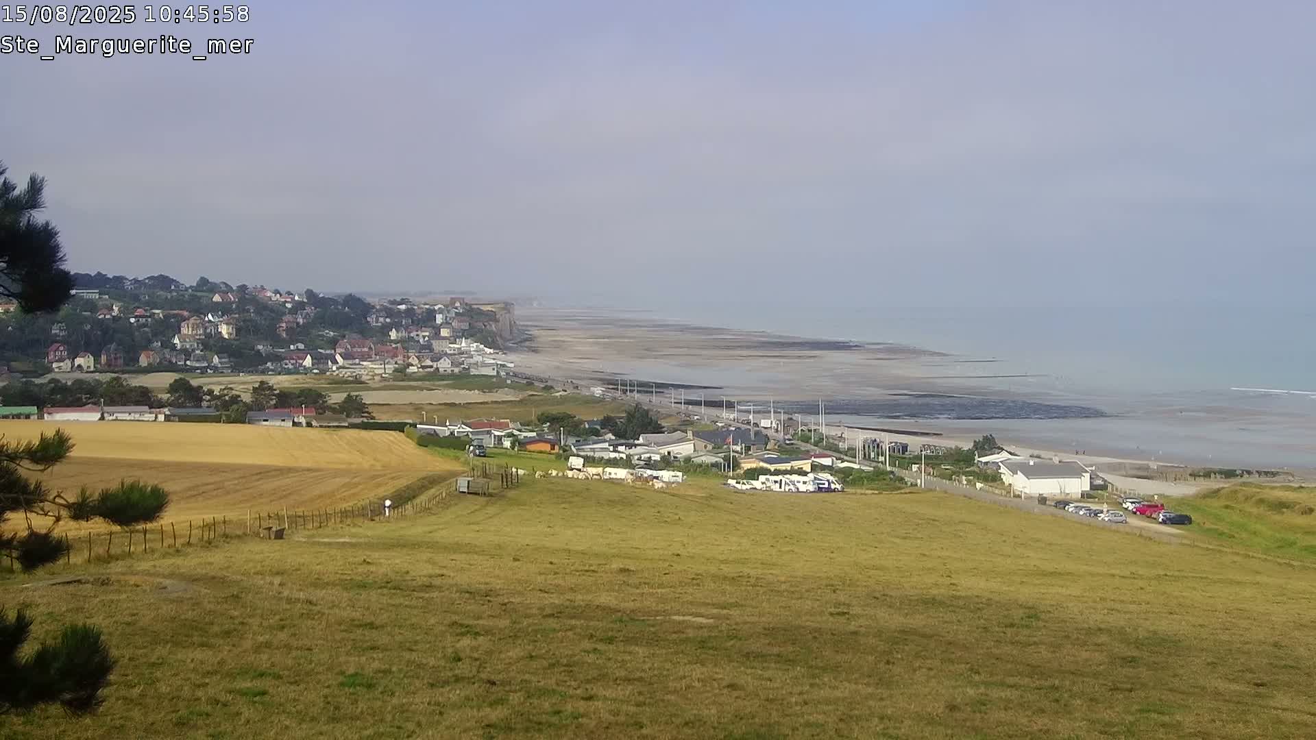 Sainte-Marguerite-sur-Mer City & Coast Skyline Live Cam - Dieppe, Seine-Maritime, Normandie, France 