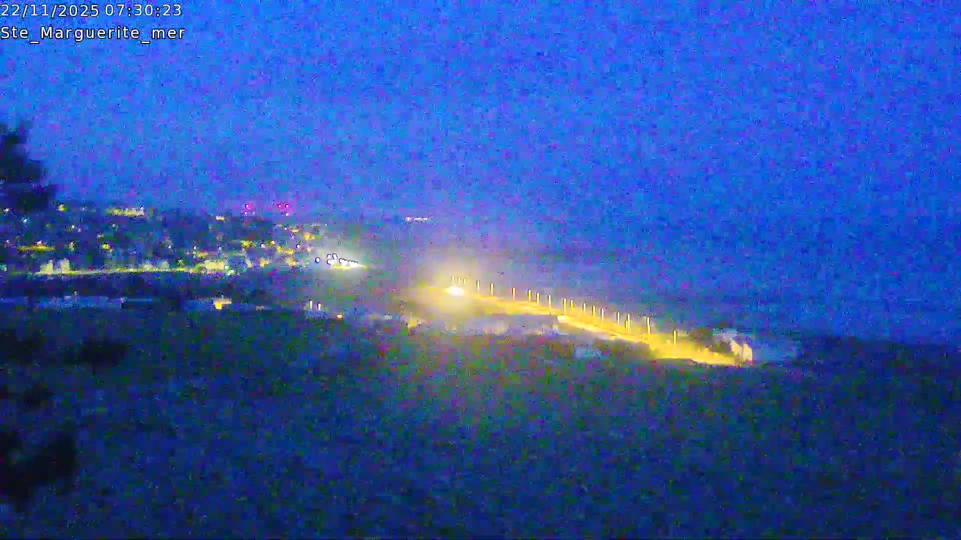 Sainte-Marguerite-sur-Mer City & Coast Skyline Live Cam - Dieppe, Seine-Maritime, Normandie, France 