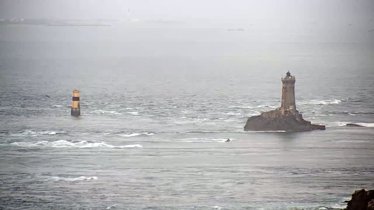 Pointe du Raz & Notre-Dame des Naufrages Statue Live Cam - Quimper, Finistère, Bretagne, France