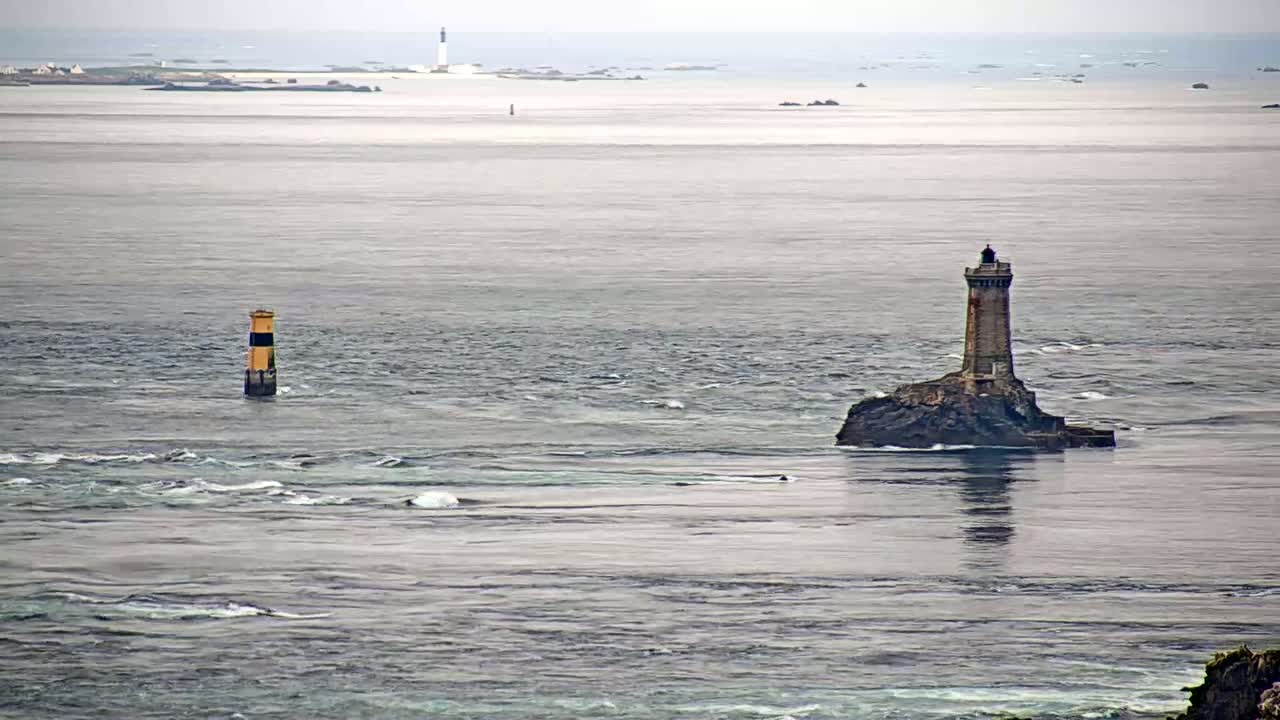 Pointe du Raz & Notre-Dame des Naufrages Statue Live Cam - Quimper, Finistère, Bretagne, France