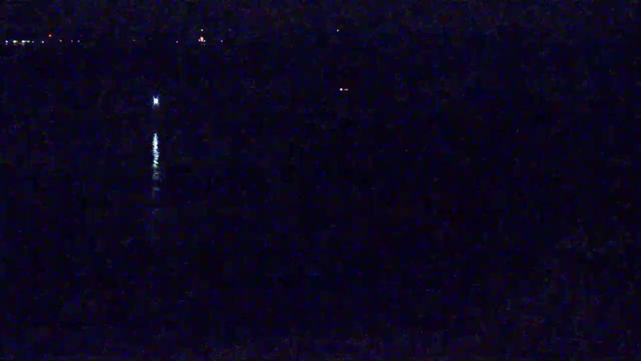 Pointe du Raz & Notre-Dame des Naufrages Statue Live Cam - Quimper, Finistère, Bretagne, France