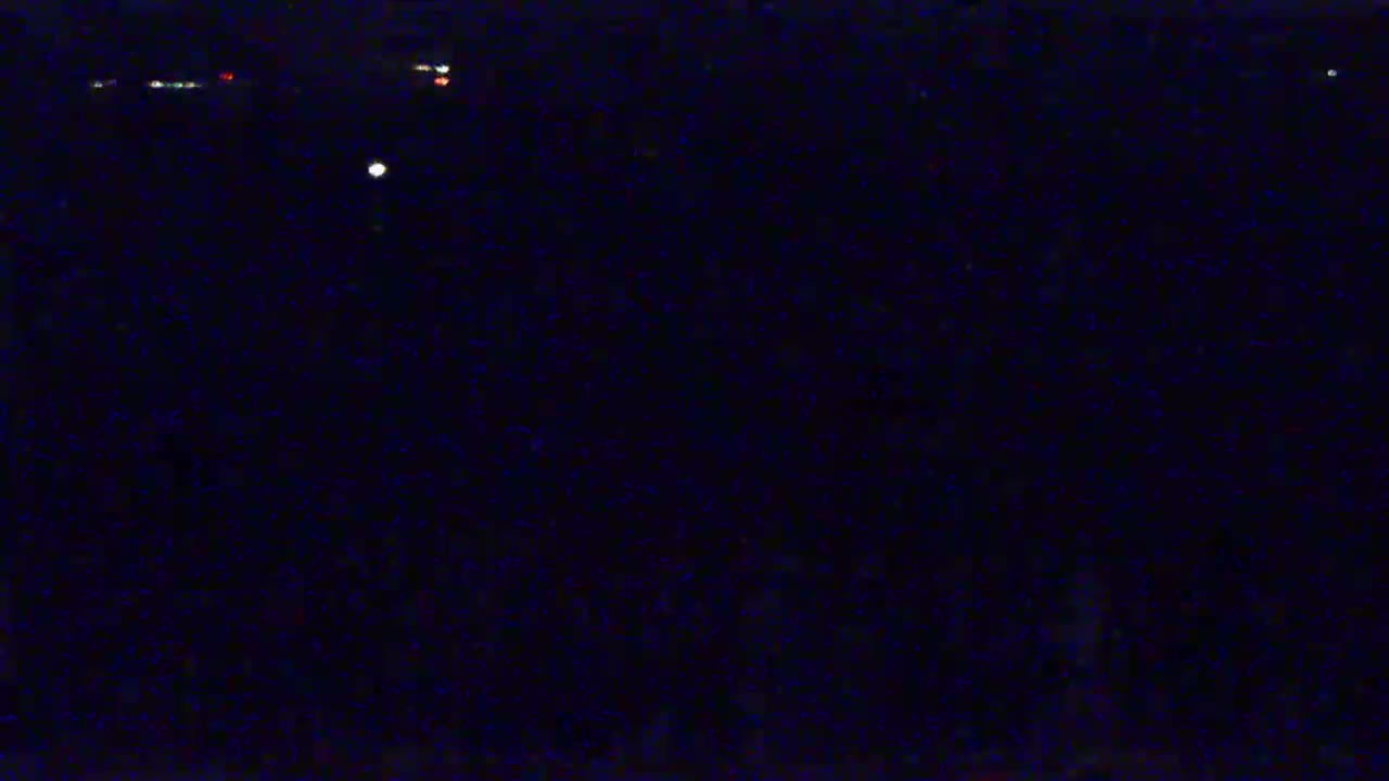 Pointe du Raz & Notre-Dame des Naufrages Statue Live Cam - Quimper, Finistère, Bretagne, France