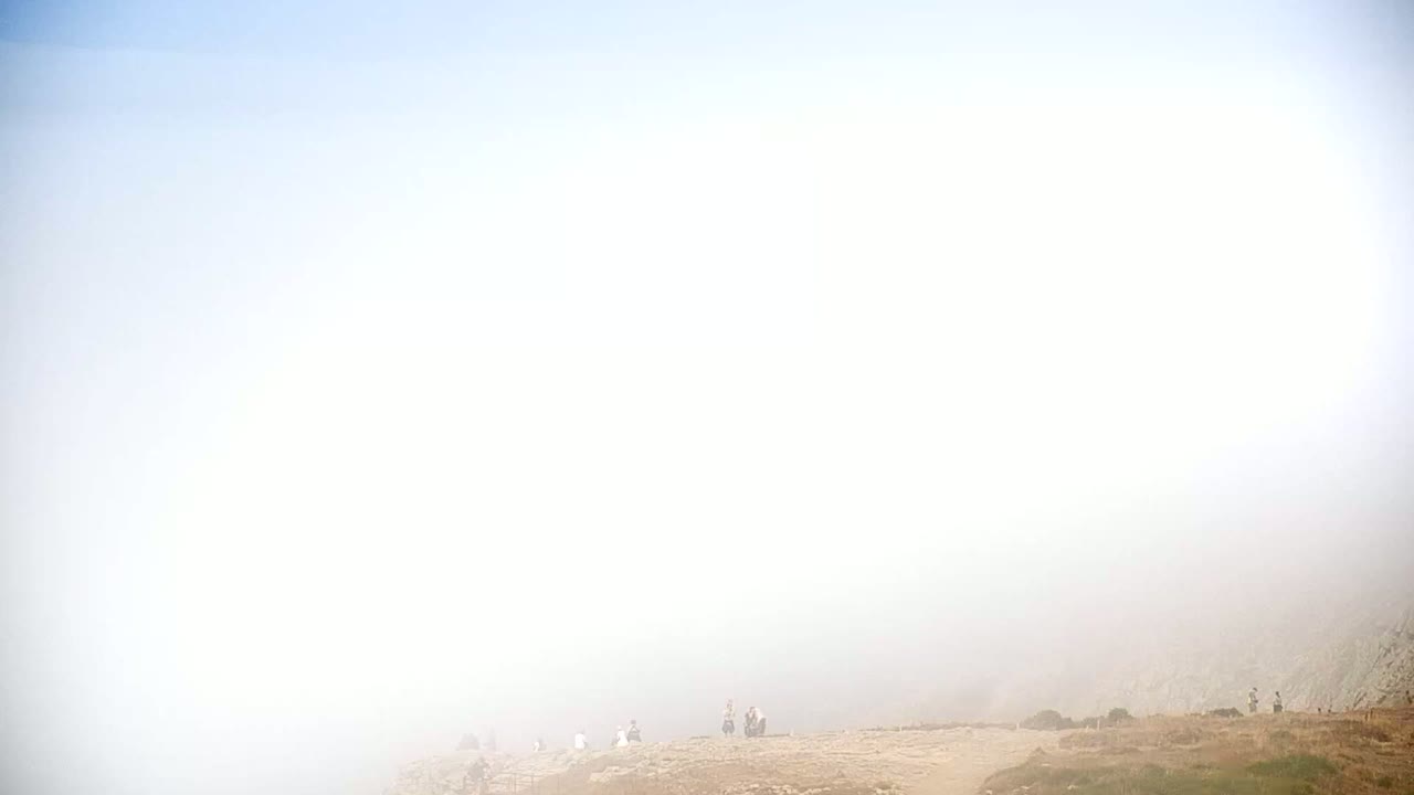 Pointe du Raz & Notre-Dame des Naufrages Statue Live Cam - Quimper, Finistère, Bretagne, France
