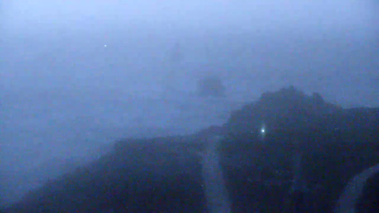 Pointe du Raz & Notre-Dame des Naufrages Statue Live Cam - Quimper, Finistère, Bretagne, France