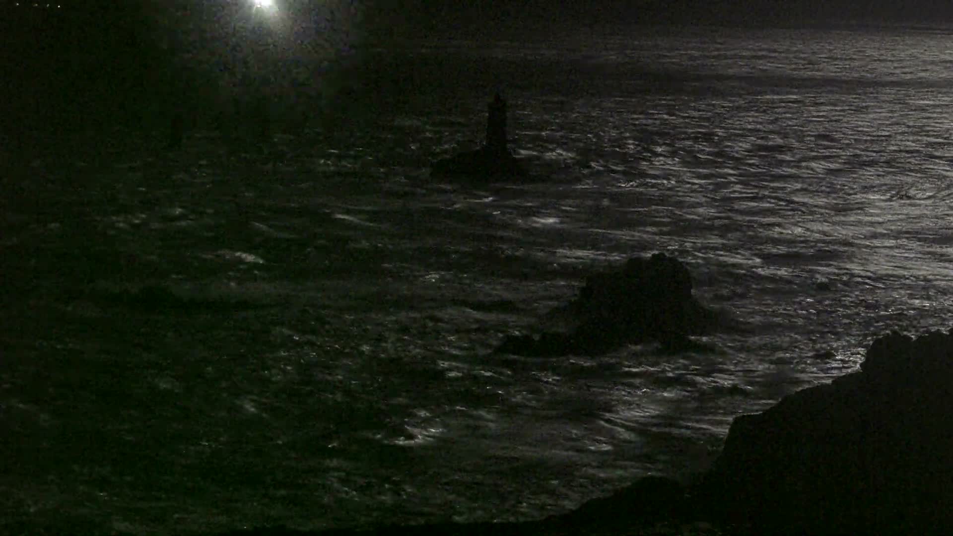 Pointe du Raz & Notre-Dame des Naufrages Statue Live Cam - Quimper, Finistère, Bretagne, France