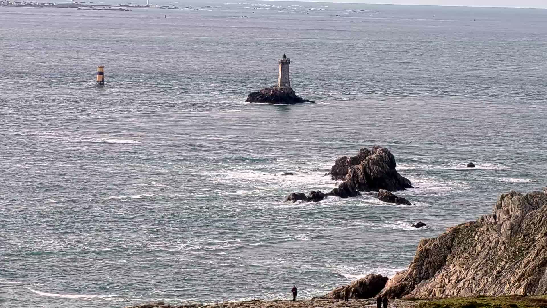 Pointe du Raz & Notre-Dame des Naufrages Statue Live Cam - Quimper, Finistère, Bretagne, France
