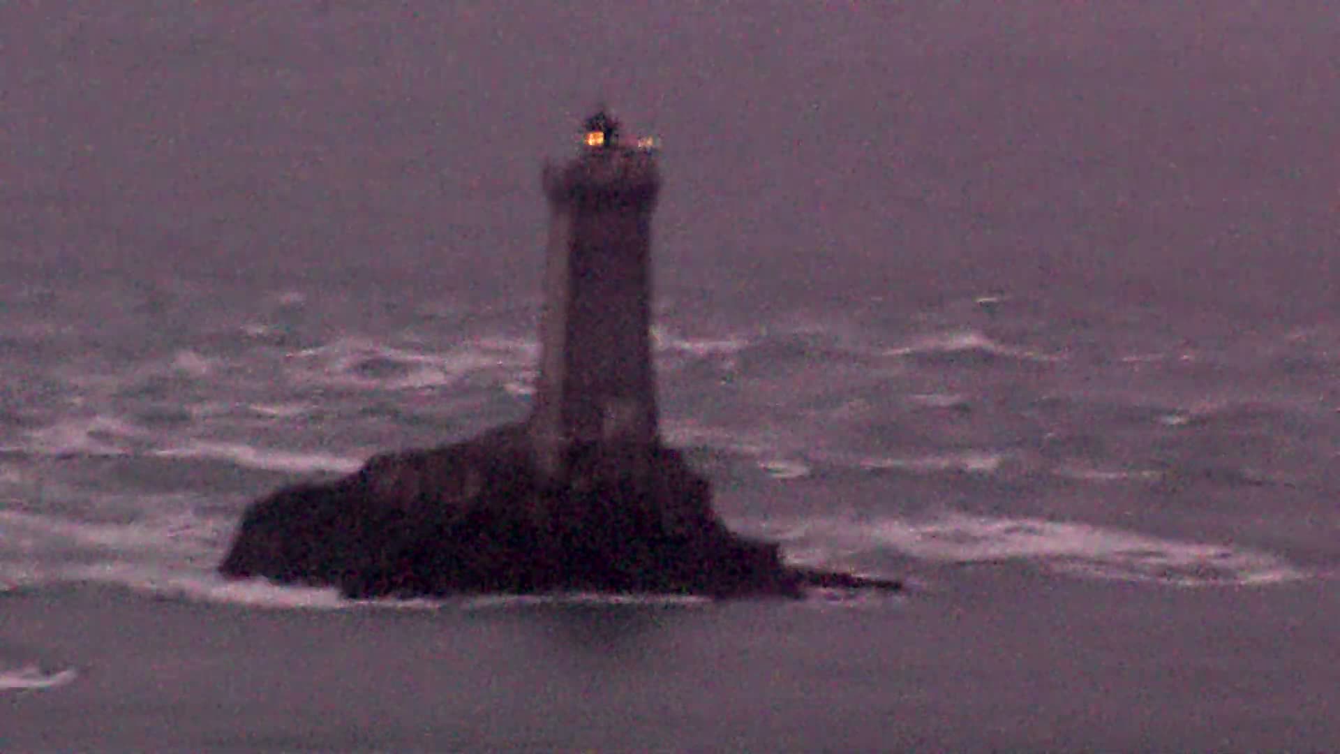 Pointe du Raz & Notre-Dame des Naufrages Statue Live Cam - Quimper, Finistère, Bretagne, France