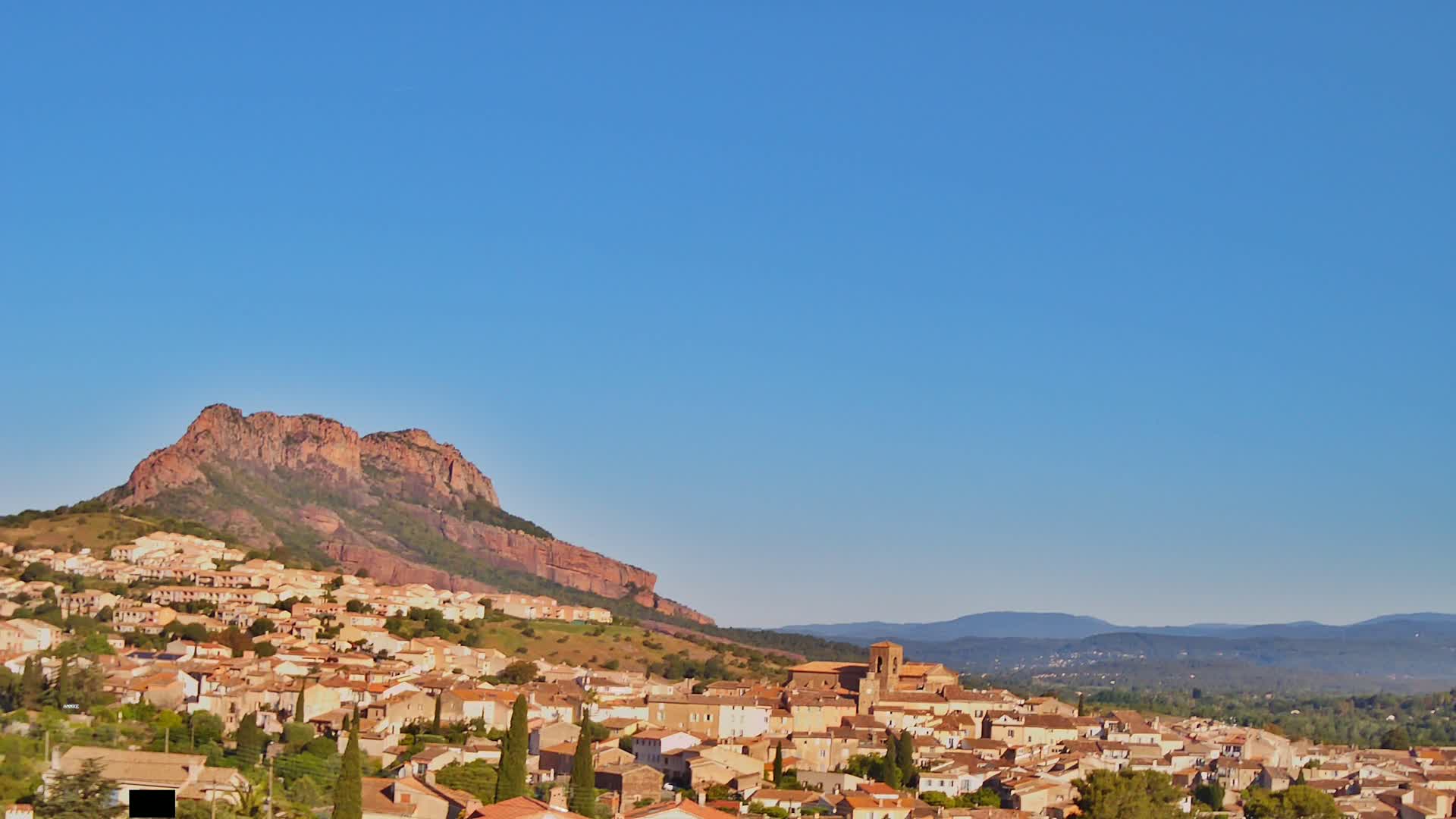 Roquebrune-sur-Argens City View Live Cam - Draguignan, Var, Provence-Alpes-Cote d’Azur, France