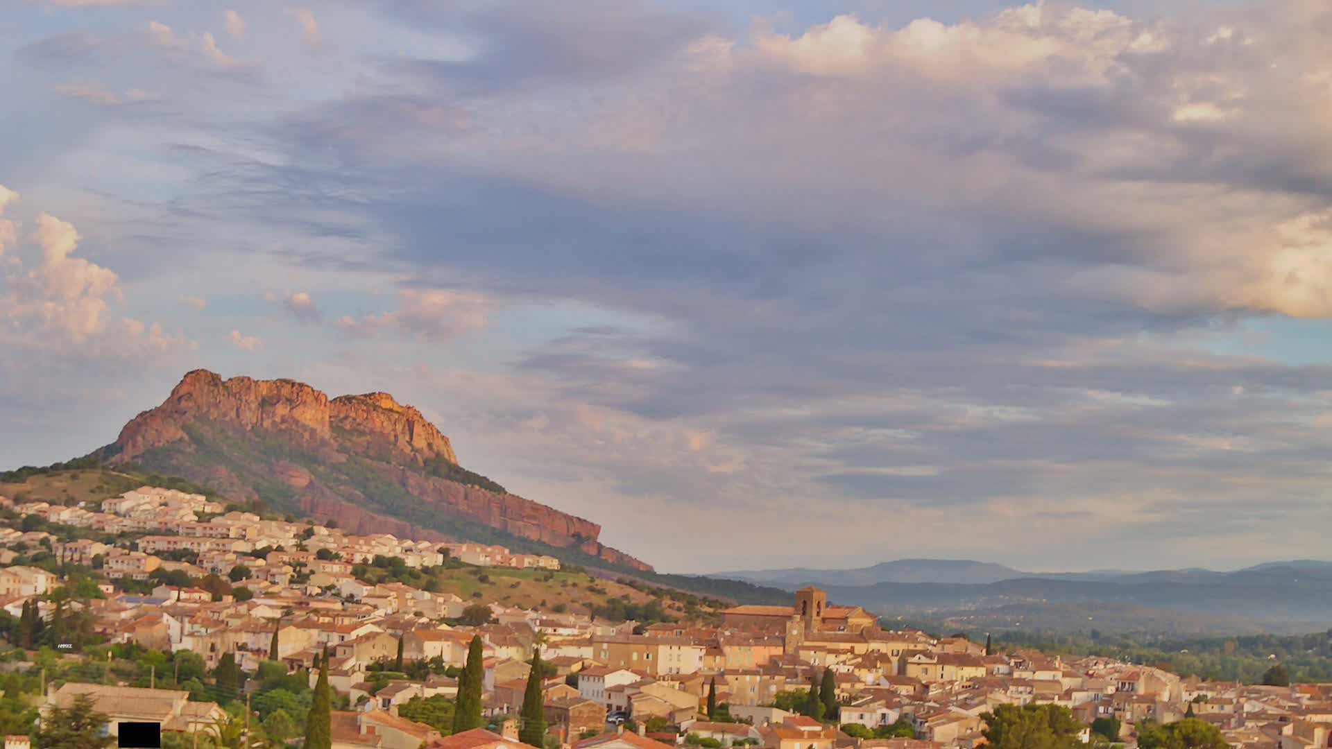 Roquebrune-sur-Argens City View Live Cam - Draguignan, Var, Provence-Alpes-Cote d’Azur, France