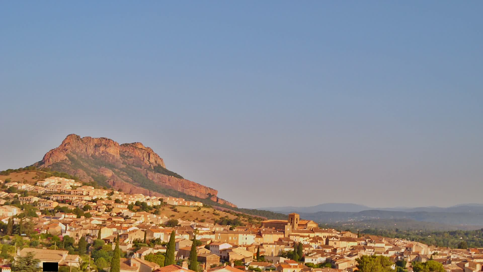 Roquebrune-sur-Argens City View Live Cam - Draguignan, Var, Provence-Alpes-Cote d’Azur, France