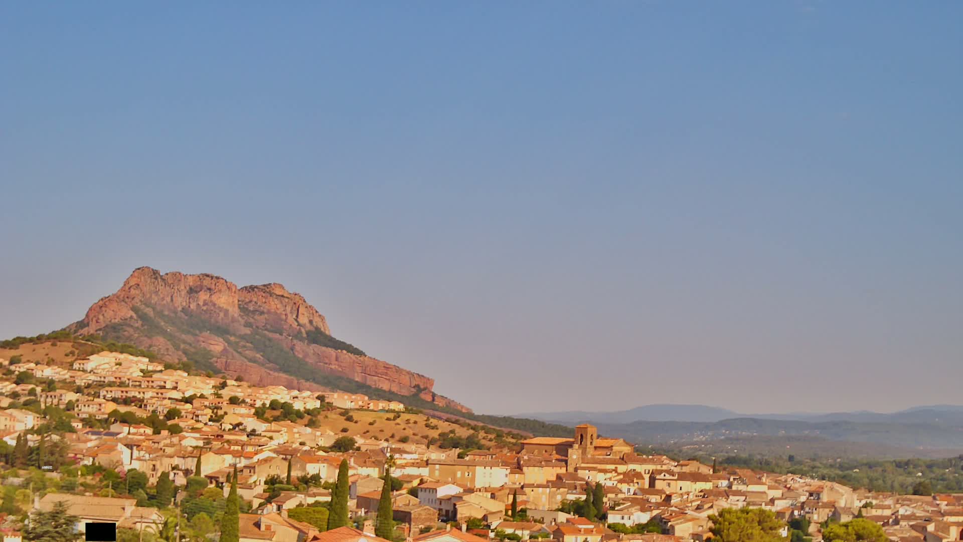 Roquebrune-sur-Argens City View Live Cam - Draguignan, Var, Provence-Alpes-Cote d’Azur, France