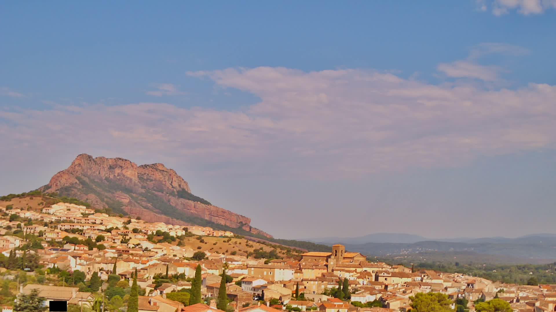 Roquebrune-sur-Argens City View Live Cam - Draguignan, Var, Provence-Alpes-Cote d’Azur, France