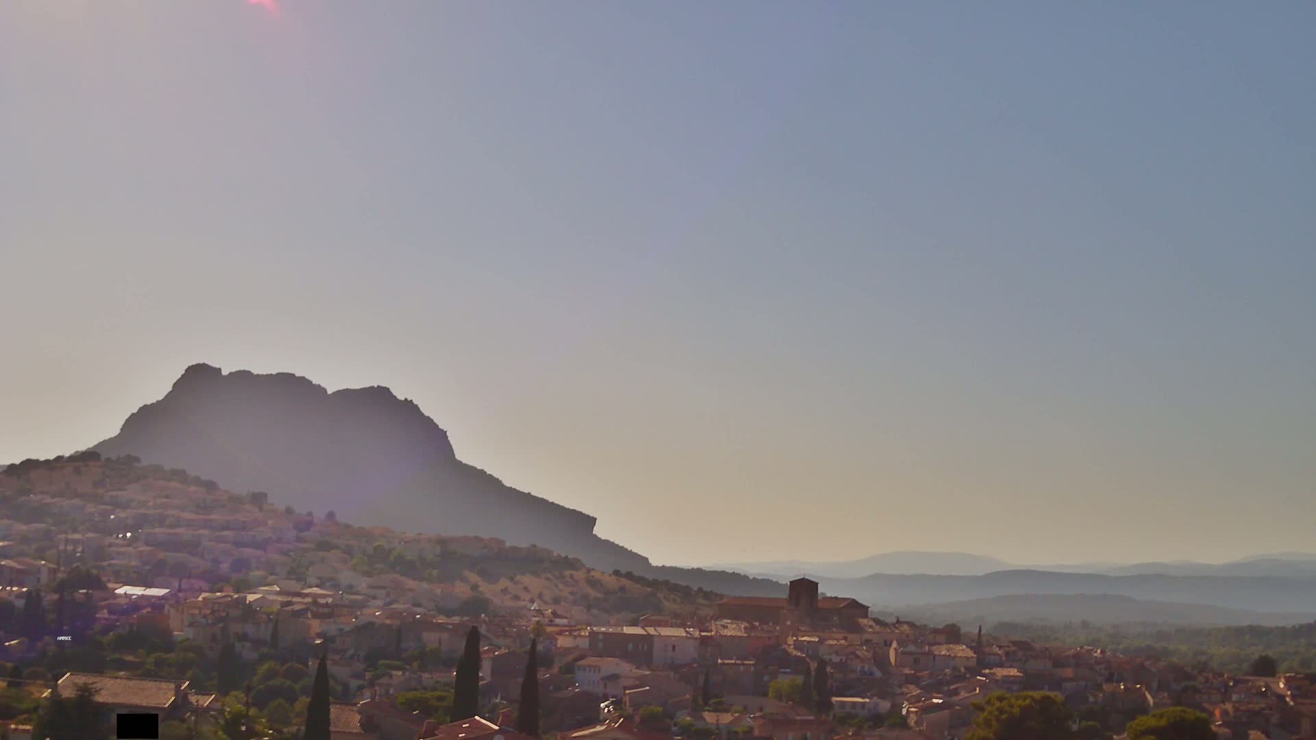 Roquebrune-sur-Argens City View Live Cam - Draguignan, Var, Provence-Alpes-Cote d’Azur, France