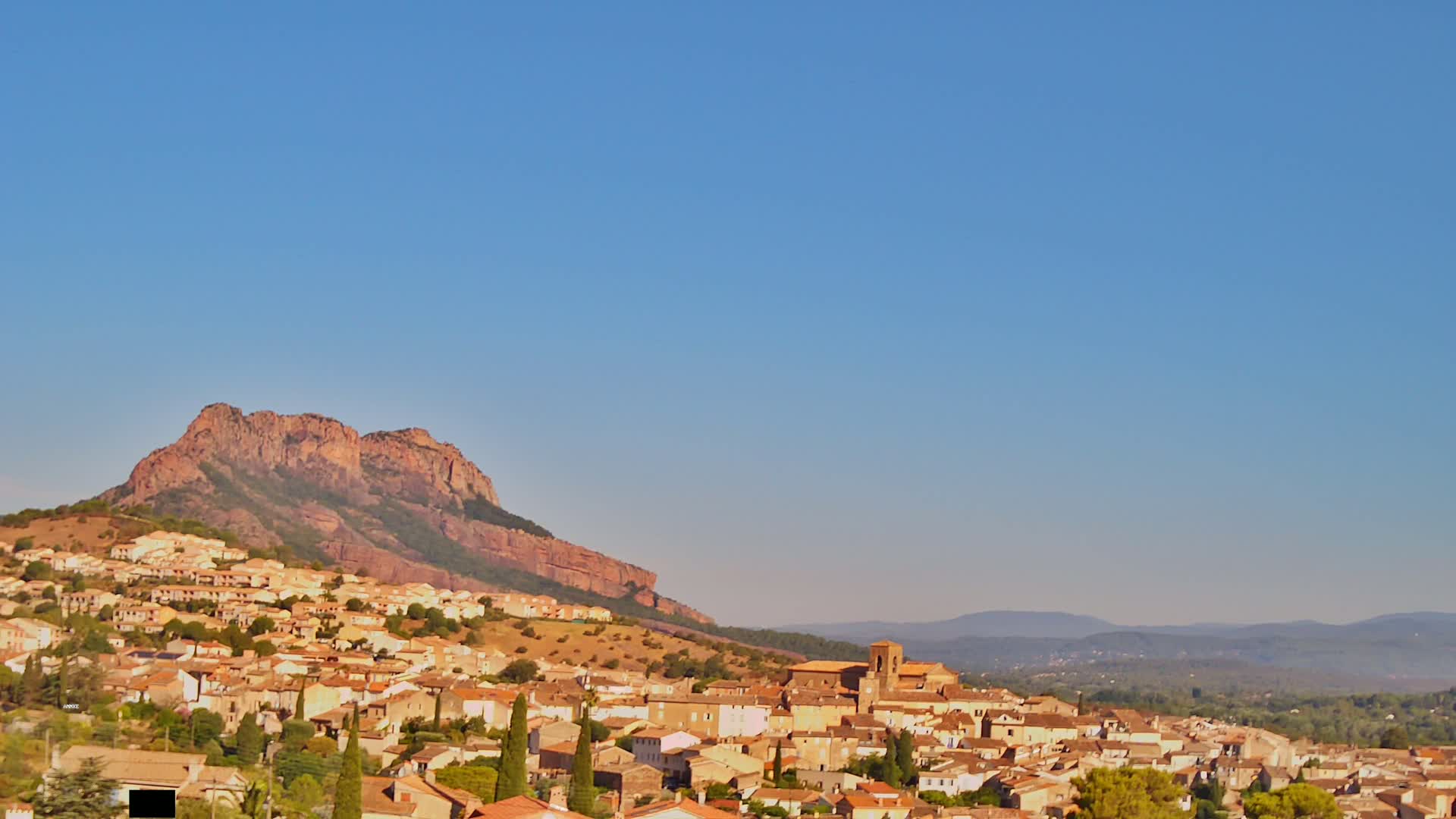 Roquebrune-sur-Argens City View Live Cam - Draguignan, Var, Provence-Alpes-Cote d’Azur, France