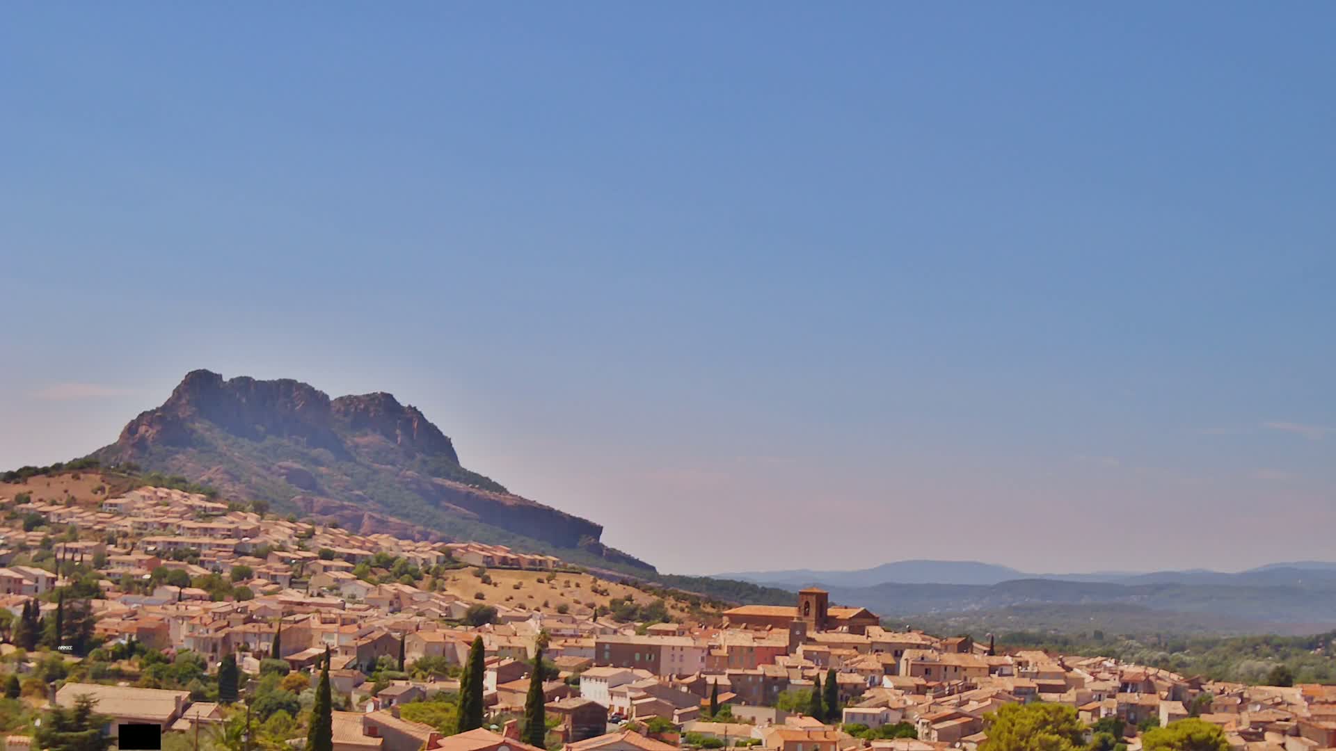 Roquebrune-sur-Argens City View Live Cam - Draguignan, Var, Provence-Alpes-Cote d’Azur, France