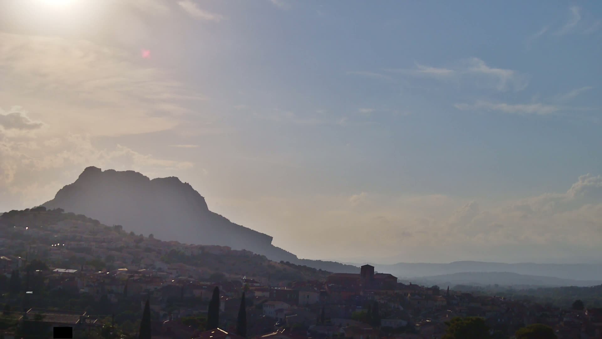 Roquebrune-sur-Argens City View Live Cam - Draguignan, Var, Provence-Alpes-Cote d’Azur, France