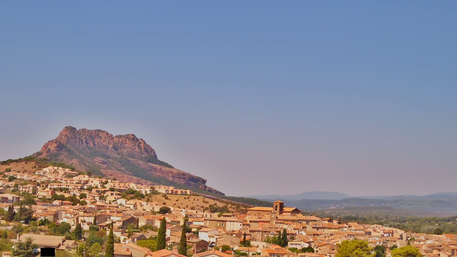 Roquebrune-sur-Argens City View Live Cam - Draguignan, Var, Provence-Alpes-Cote d’Azur, France