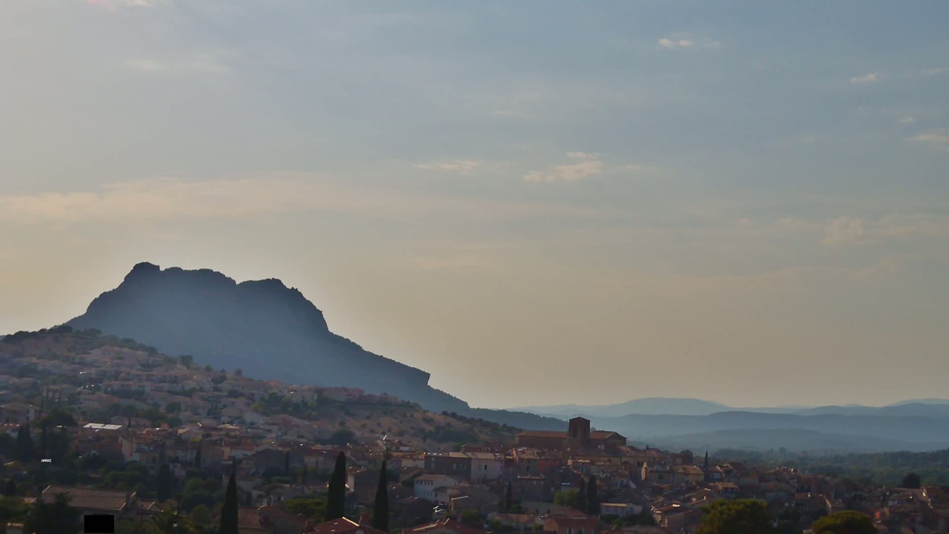 Roquebrune-sur-Argens City View Live Cam - Draguignan, Var, Provence-Alpes-Cote d’Azur, France