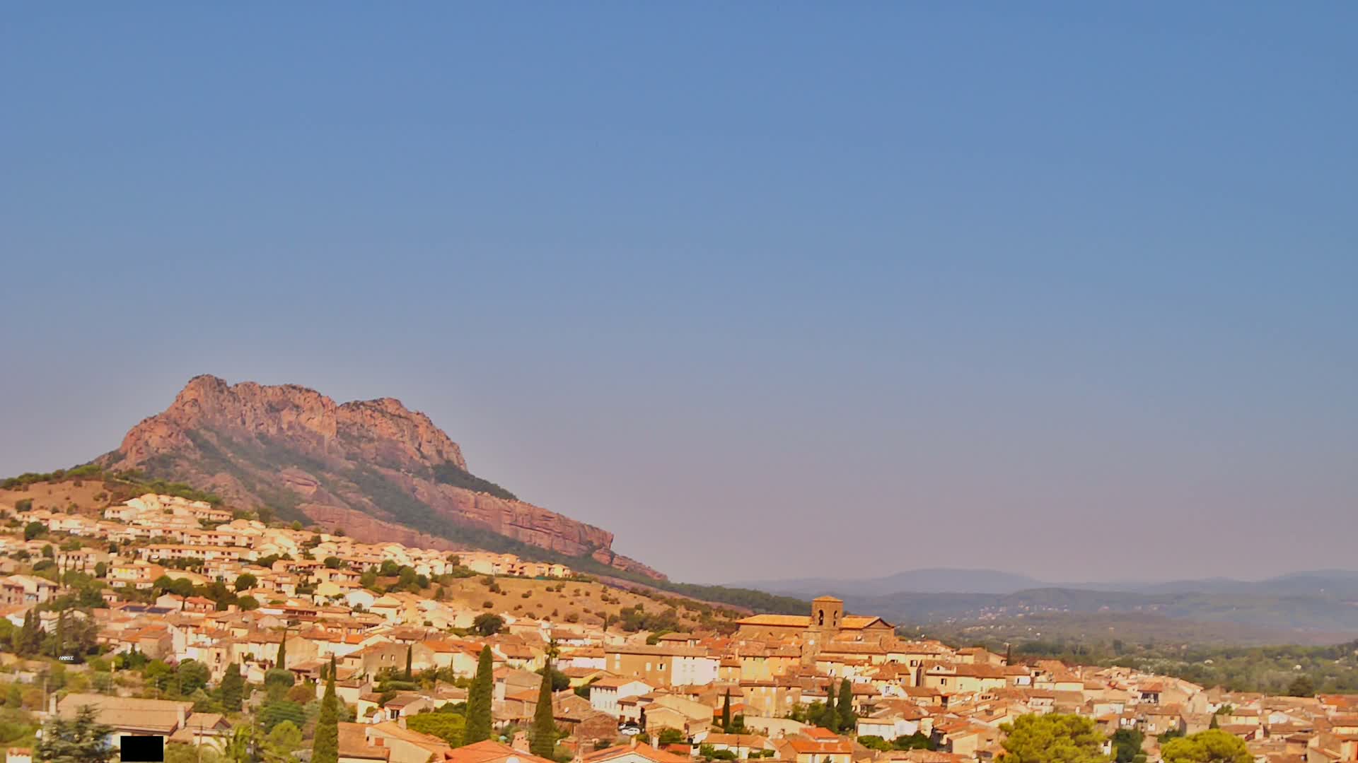 Roquebrune-sur-Argens City View Live Cam - Draguignan, Var, Provence-Alpes-Cote d’Azur, France