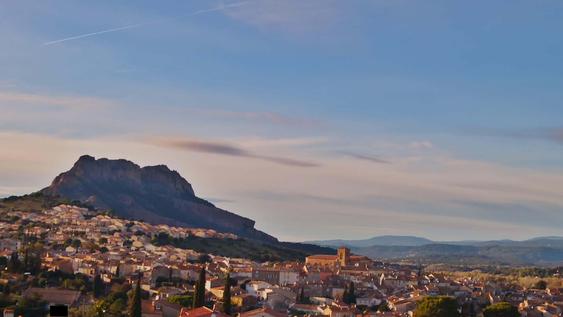 Roquebrune-sur-Argens City View Live Cam - Draguignan, Var, Provence-Alpes-Cote d’Azur, France
