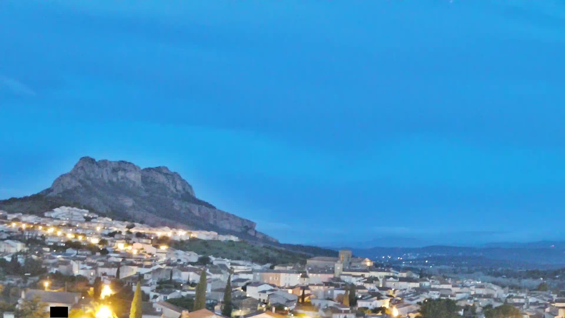 Roquebrune-sur-Argens City View Live Cam - Draguignan, Var, Provence-Alpes-Cote d’Azur, France
