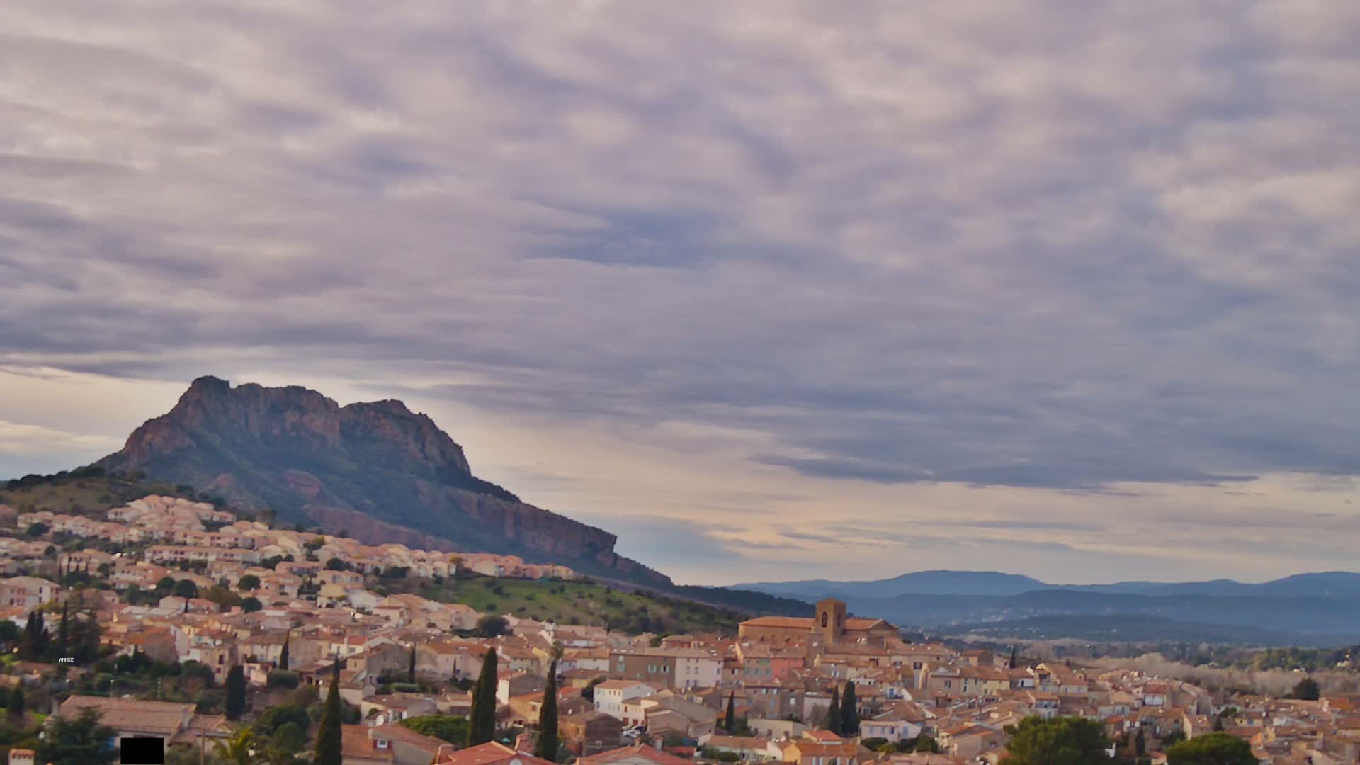 Roquebrune-sur-Argens City View Live Cam - Draguignan, Var, Provence-Alpes-Cote d’Azur, France