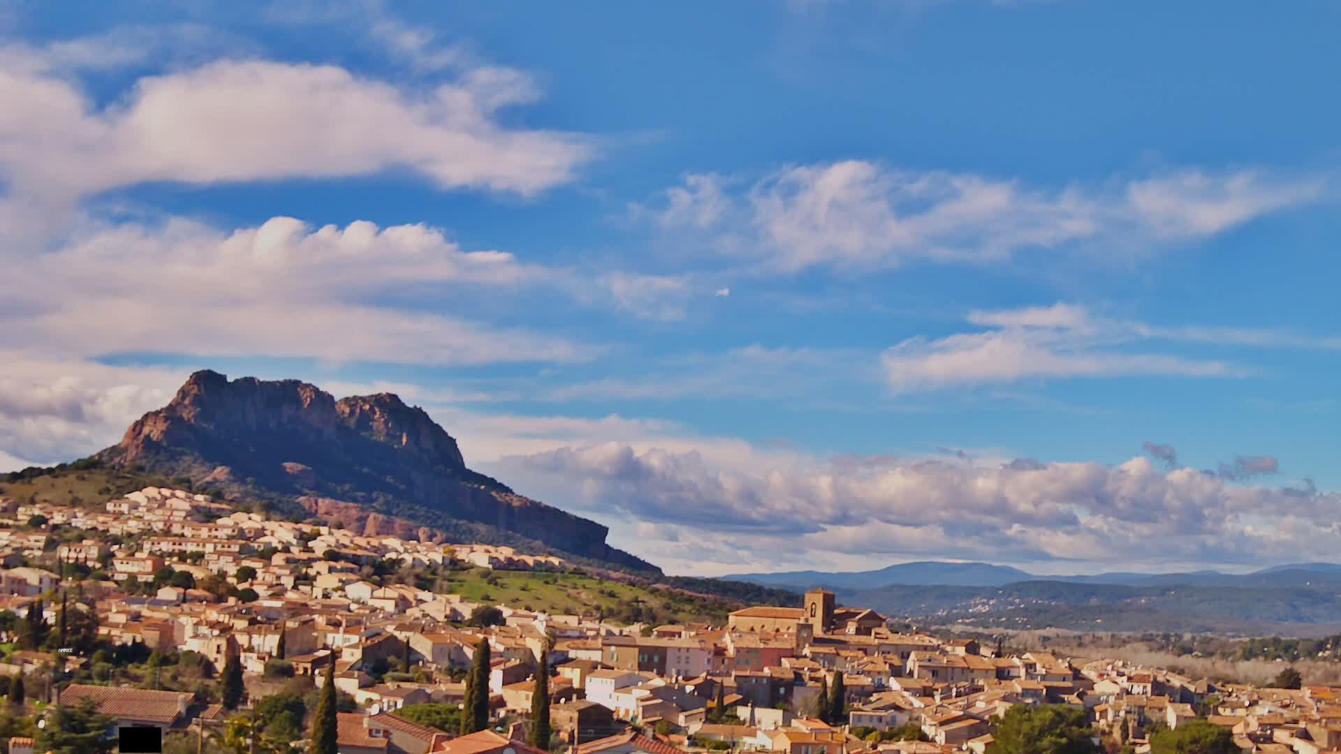 Roquebrune-sur-Argens City View Live Cam - Draguignan, Var, Provence-Alpes-Cote d’Azur, France