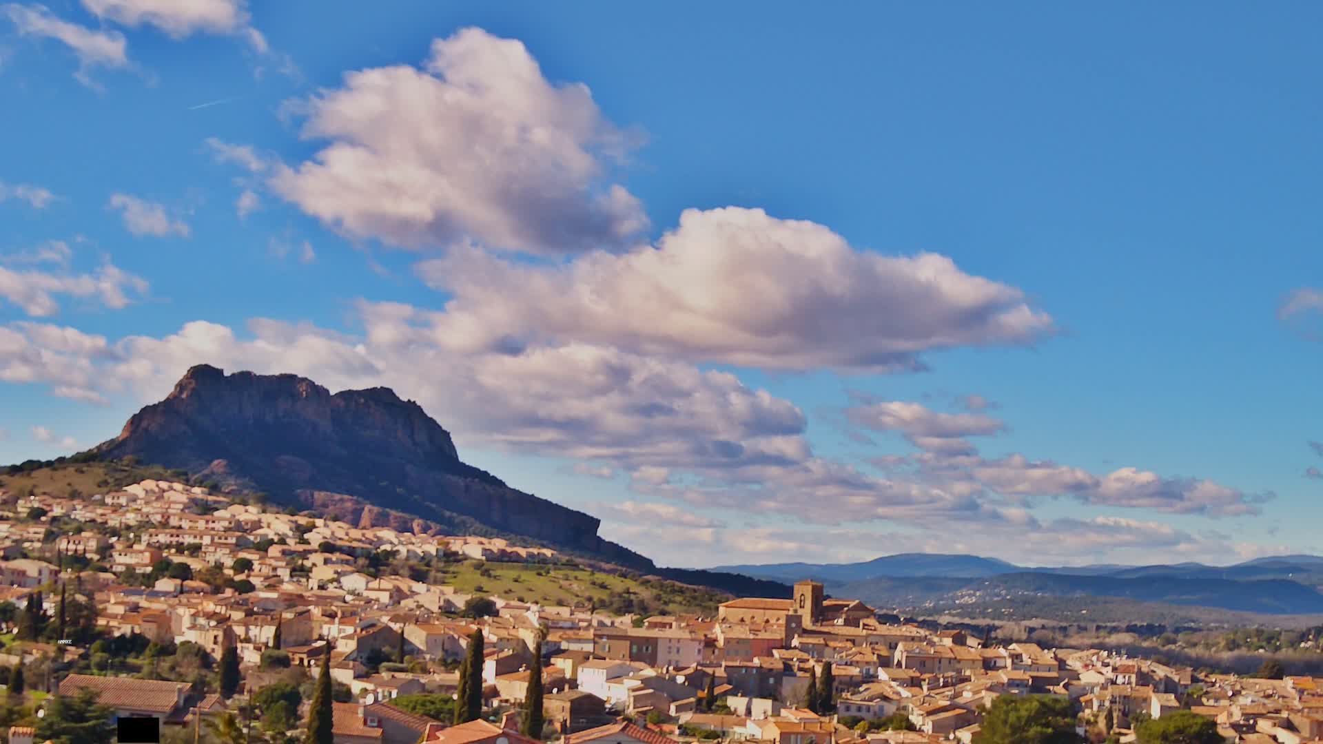 Roquebrune-sur-Argens City View Live Cam - Draguignan, Var, Provence-Alpes-Cote d’Azur, France