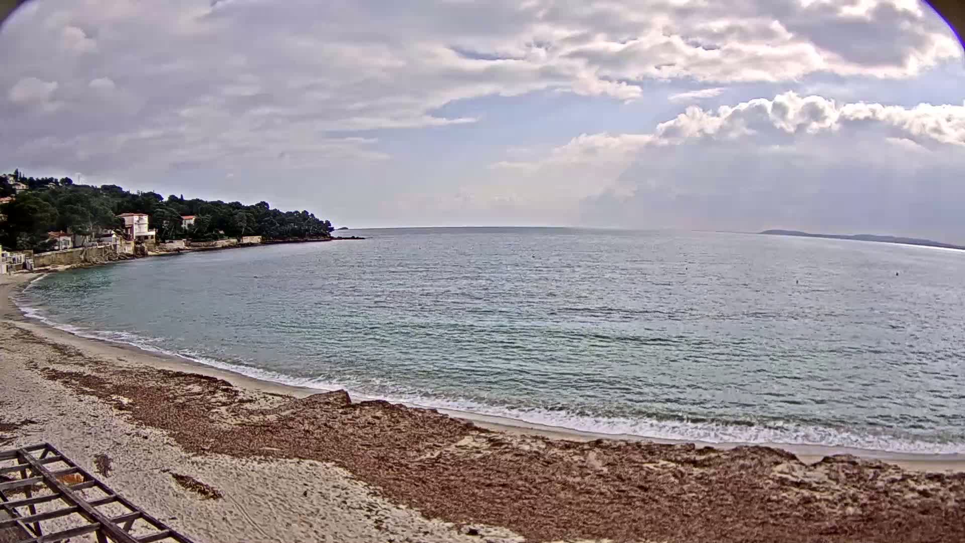 Le Lavandou , Aiguebelle Beach Live Cam - Toulon, Var, Provence-Alpes-Cote d’Azur, France
