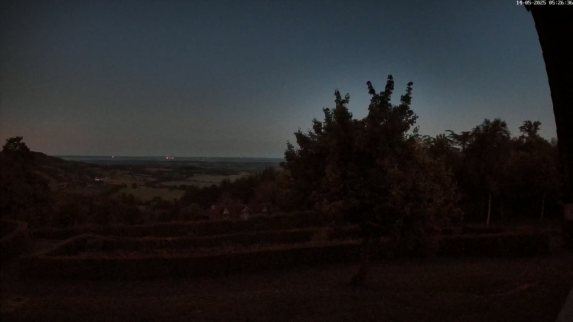 Montpincon Mountain Live Cam - Lisieux, Calvados, Normandie, France
