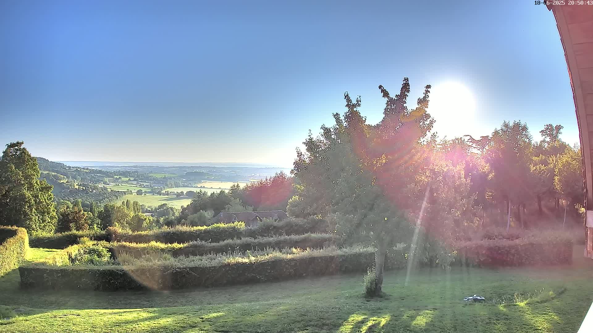 Montpincon Mountain Live Cam - Lisieux, Calvados, Normandie, France