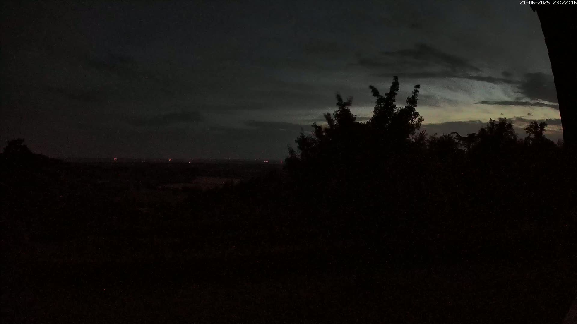 Montpincon Mountain Live Cam - Lisieux, Calvados, Normandie, France