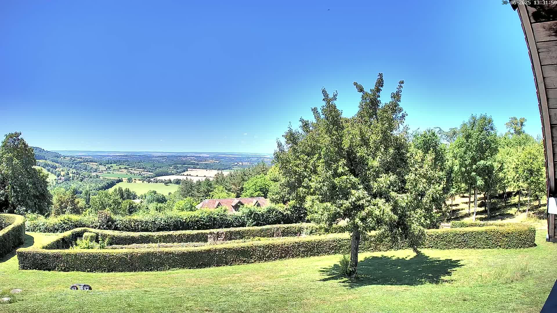 Montpincon Mountain Live Cam - Lisieux, Calvados, Normandie, France