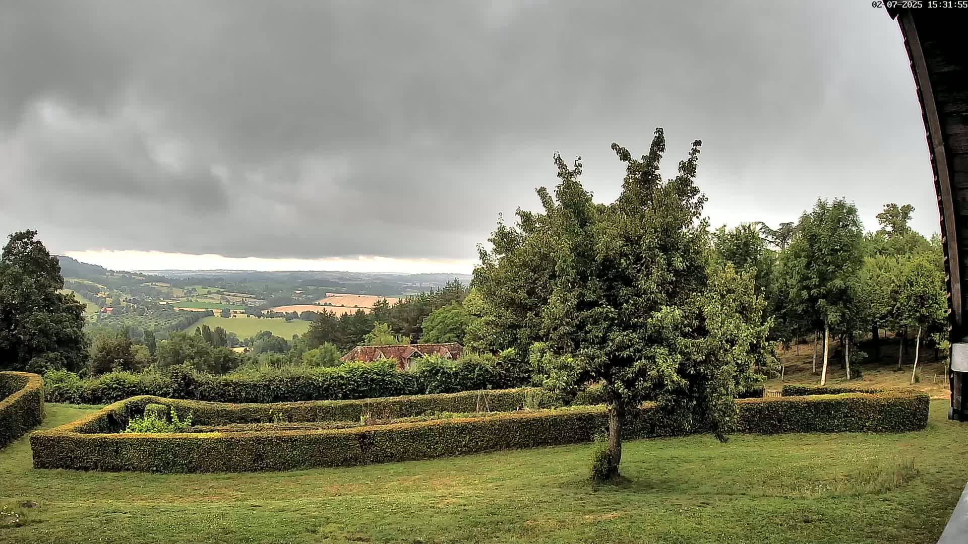 Montpincon Mountain Live Cam - Lisieux, Calvados, Normandie, France