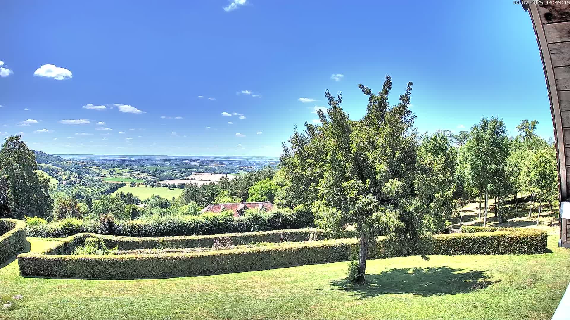 Montpincon Mountain Live Cam - Lisieux, Calvados, Normandie, France